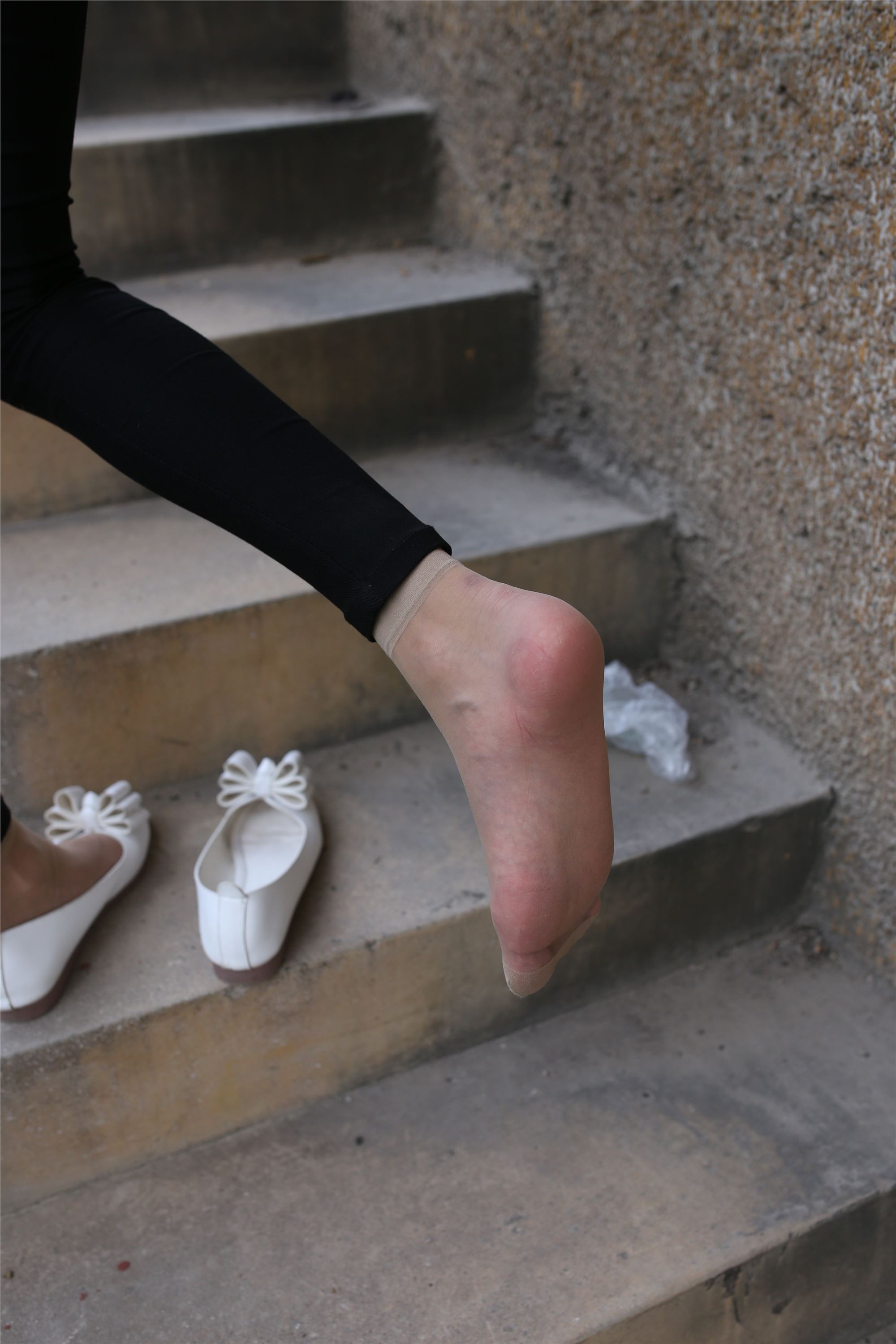 学妹肉丝 105P   ZXS-A115