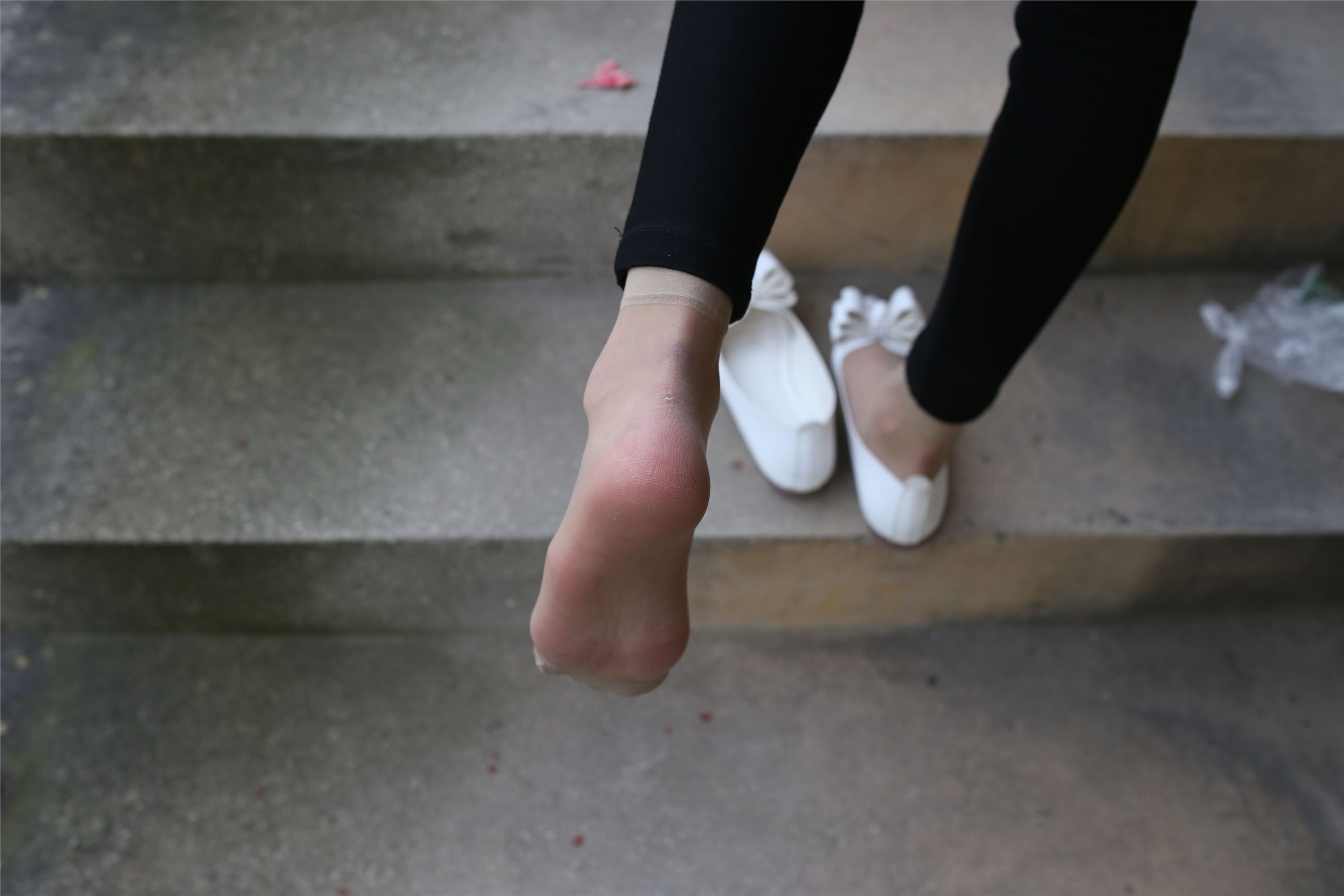 学妹肉丝 105P   ZXS-A115