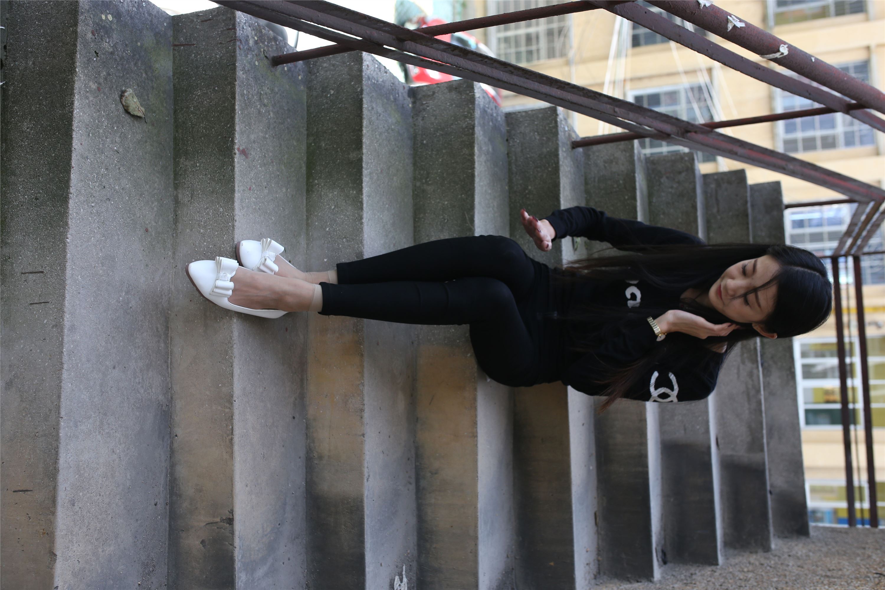 学妹肉丝 105P   ZXS-A115