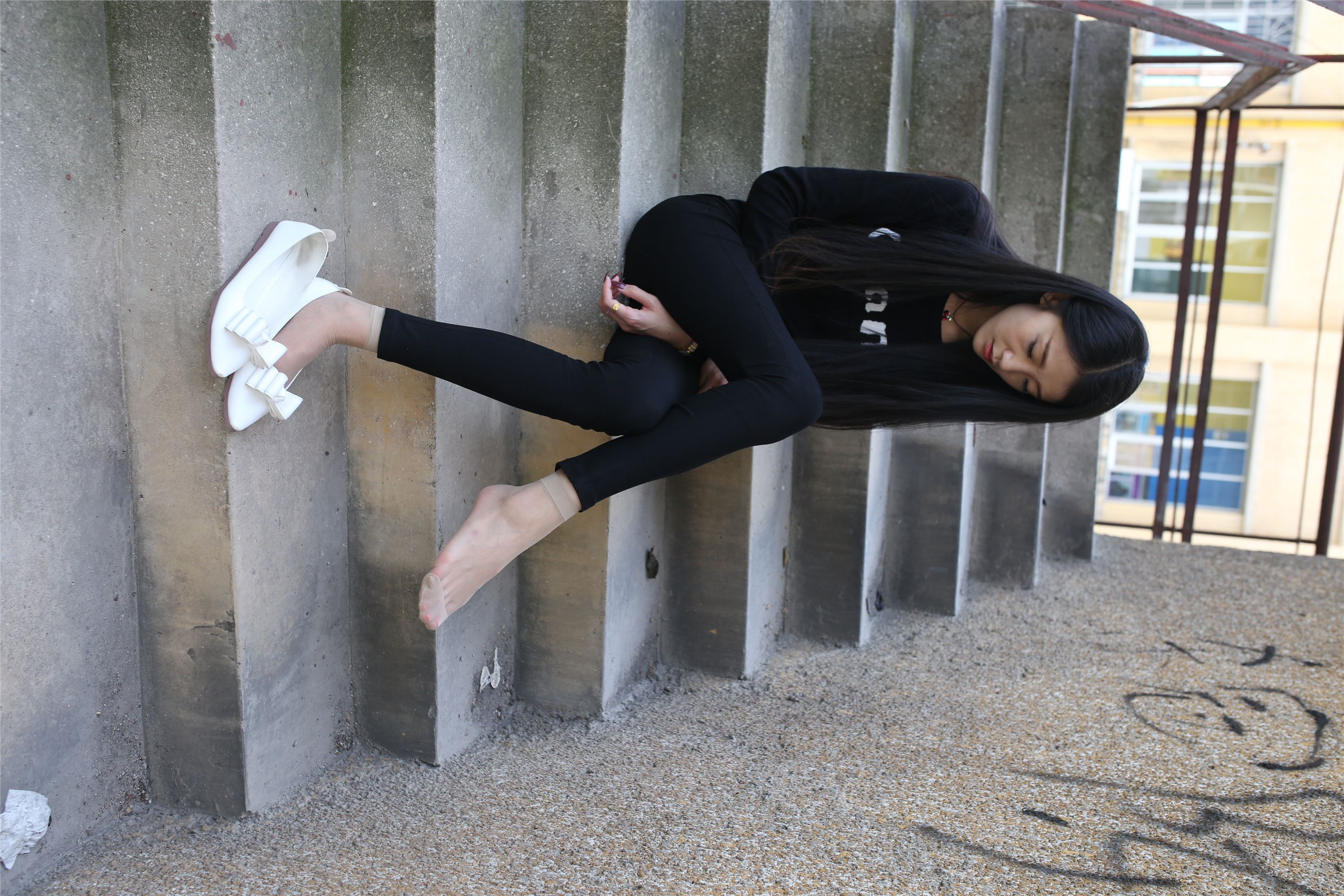 学妹肉丝 105P   ZXS-A115