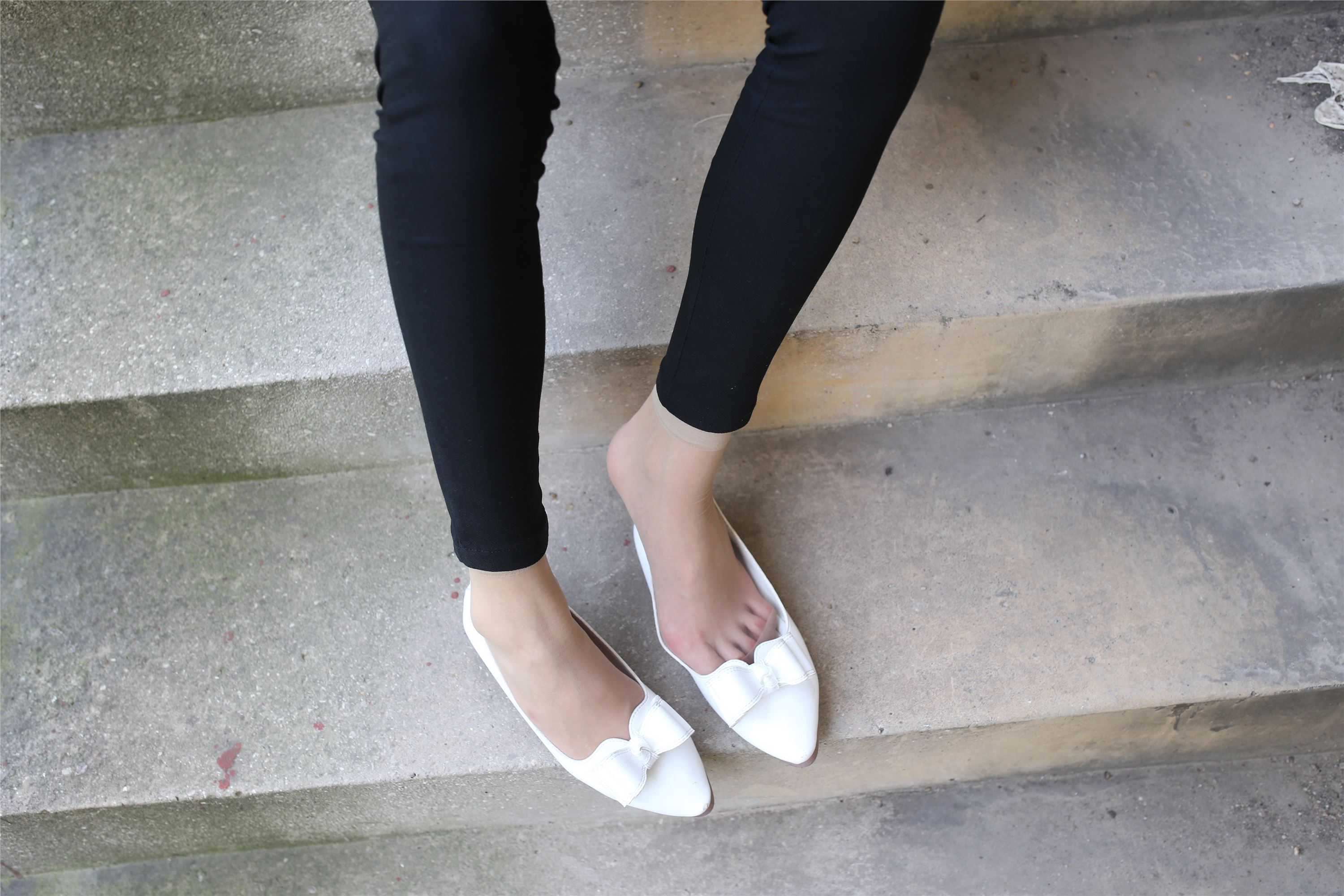 学妹肉丝 105P   ZXS-A115