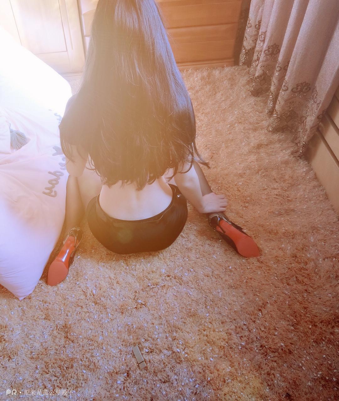 微博妹子原来是茜公举殿下 - 女警