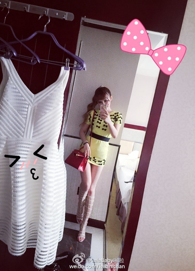 清新美少女 LalaBaby啦啦 生活照01