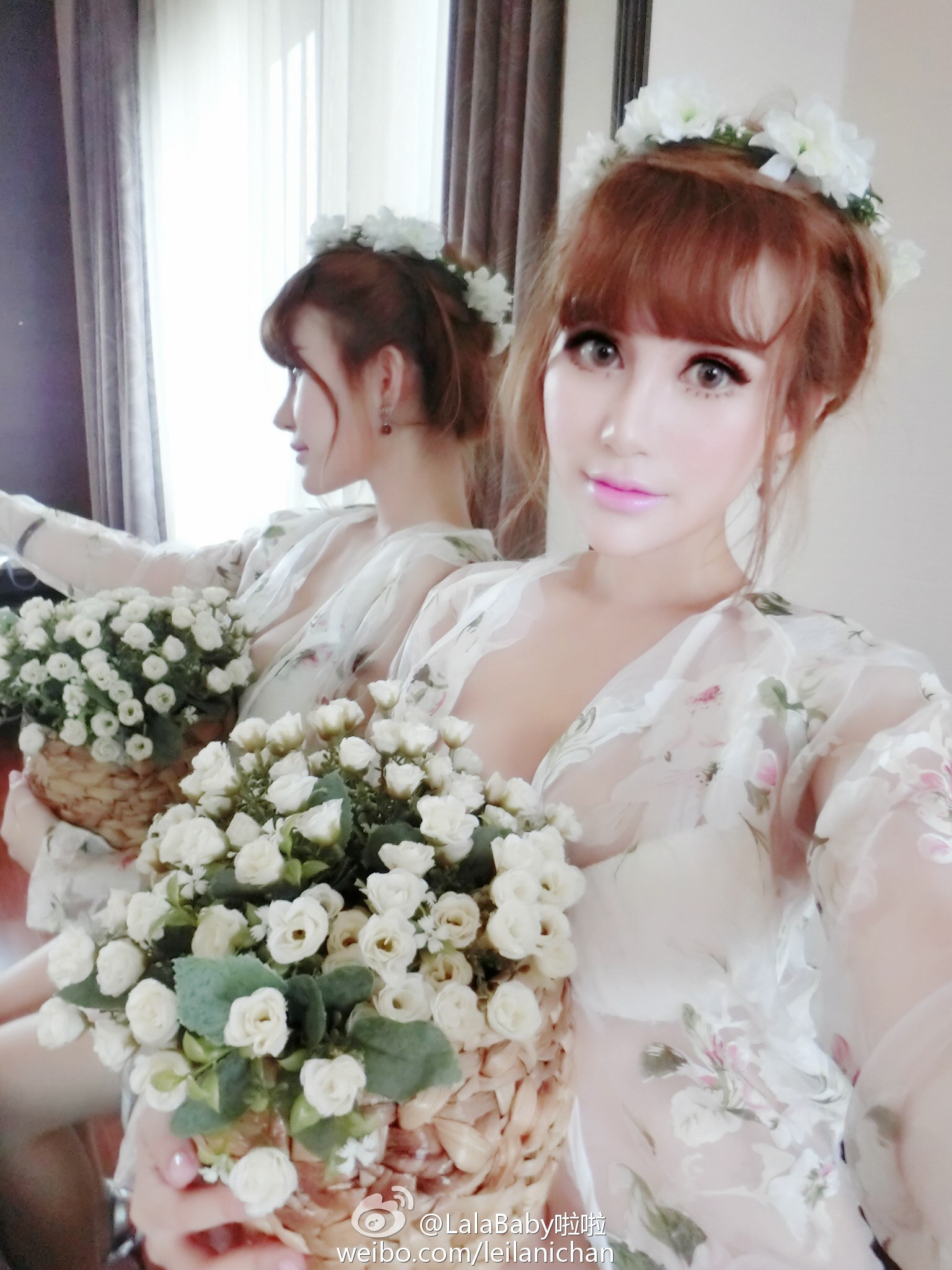 清新美少女 LalaBaby啦啦 生活照01