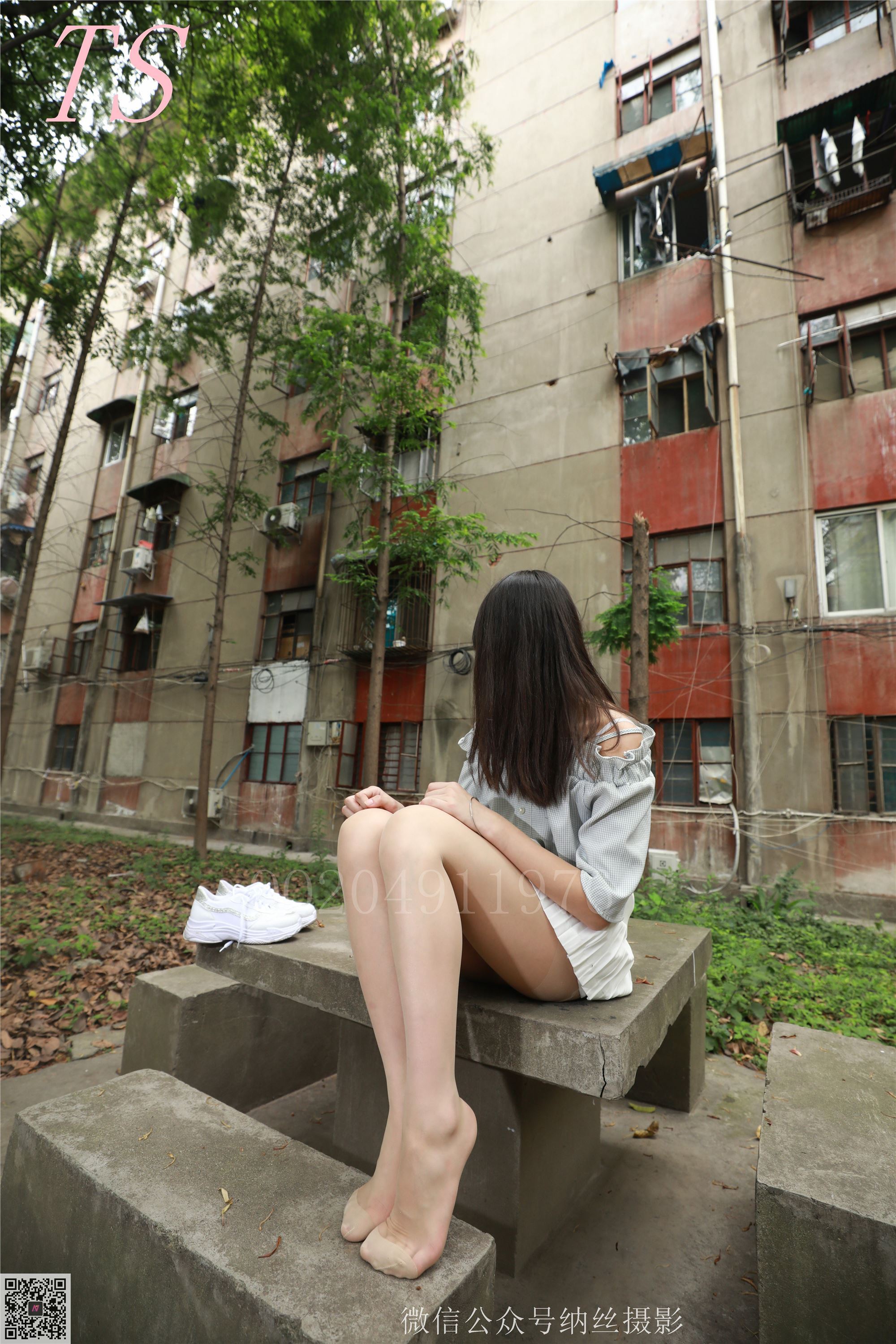 135偲偲76p 纳丝摄影