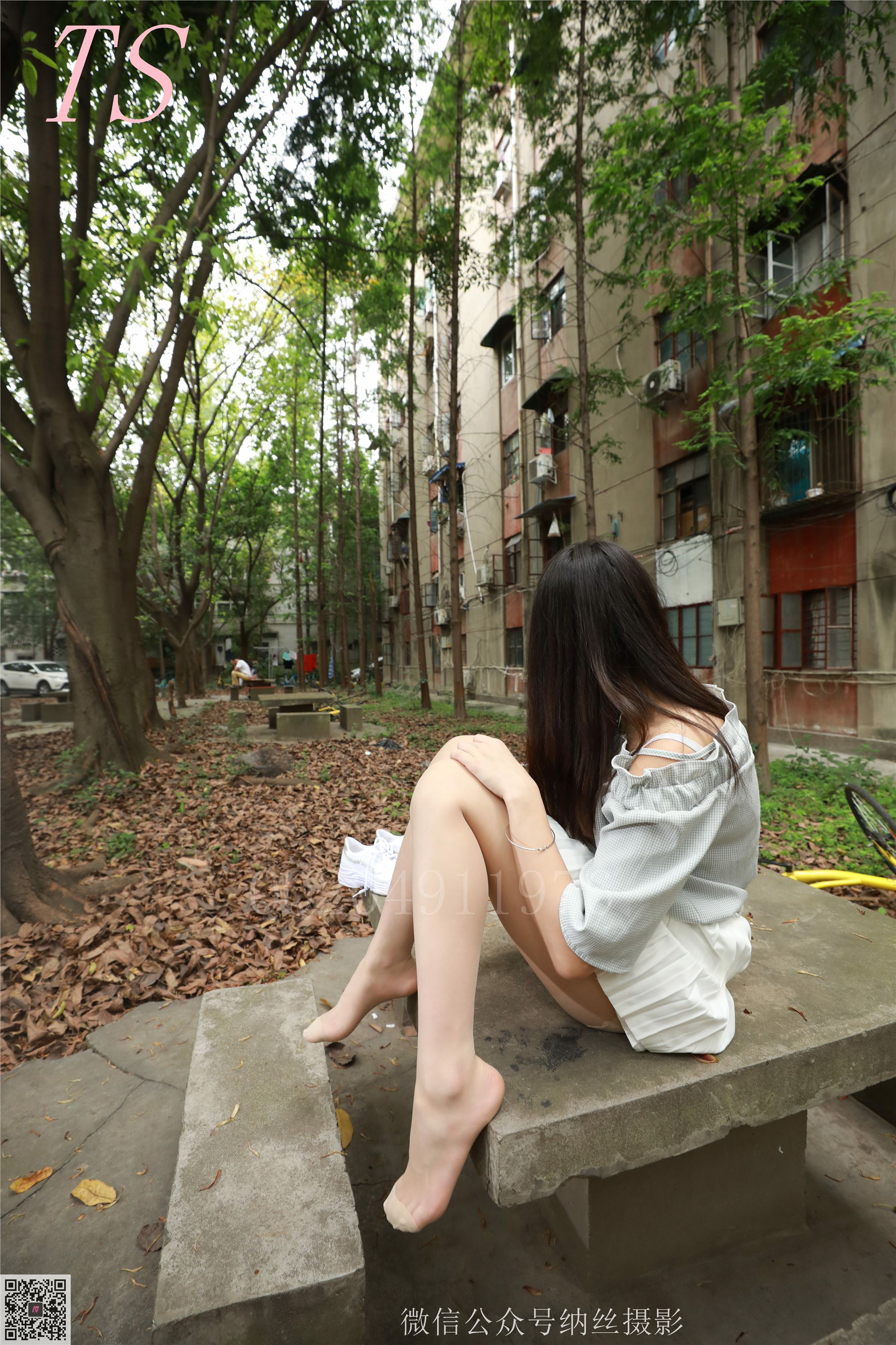 135偲偲76p 纳丝摄影