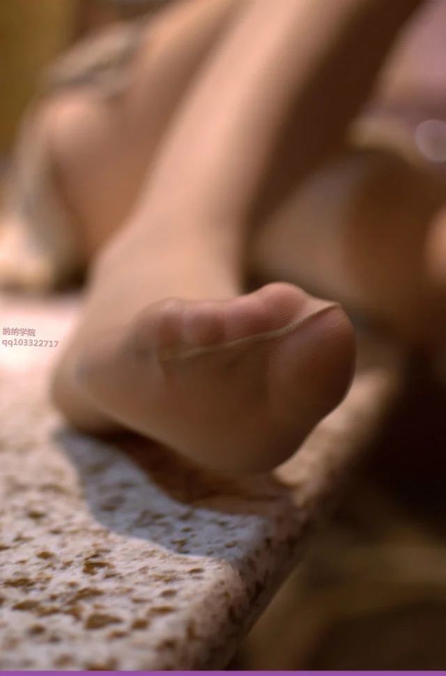 023月儿66p 纳丝摄影