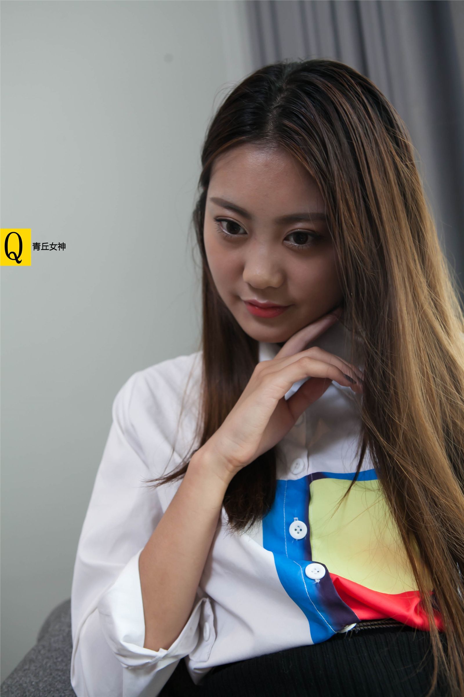 青丘女神丝袜美腿系列写真1