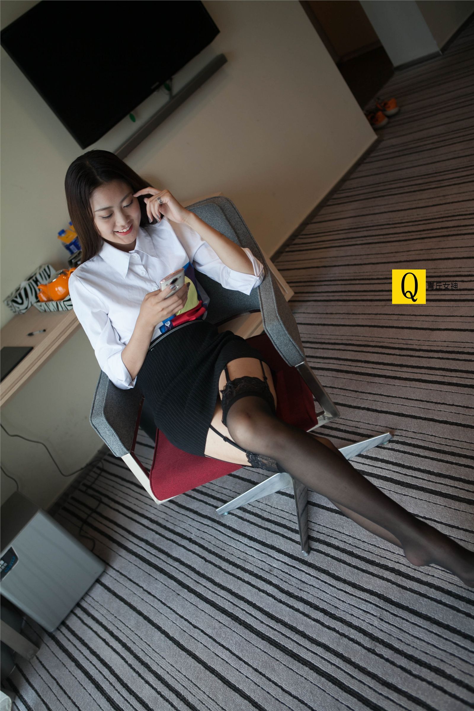 青丘女神丝袜美腿系列写真2