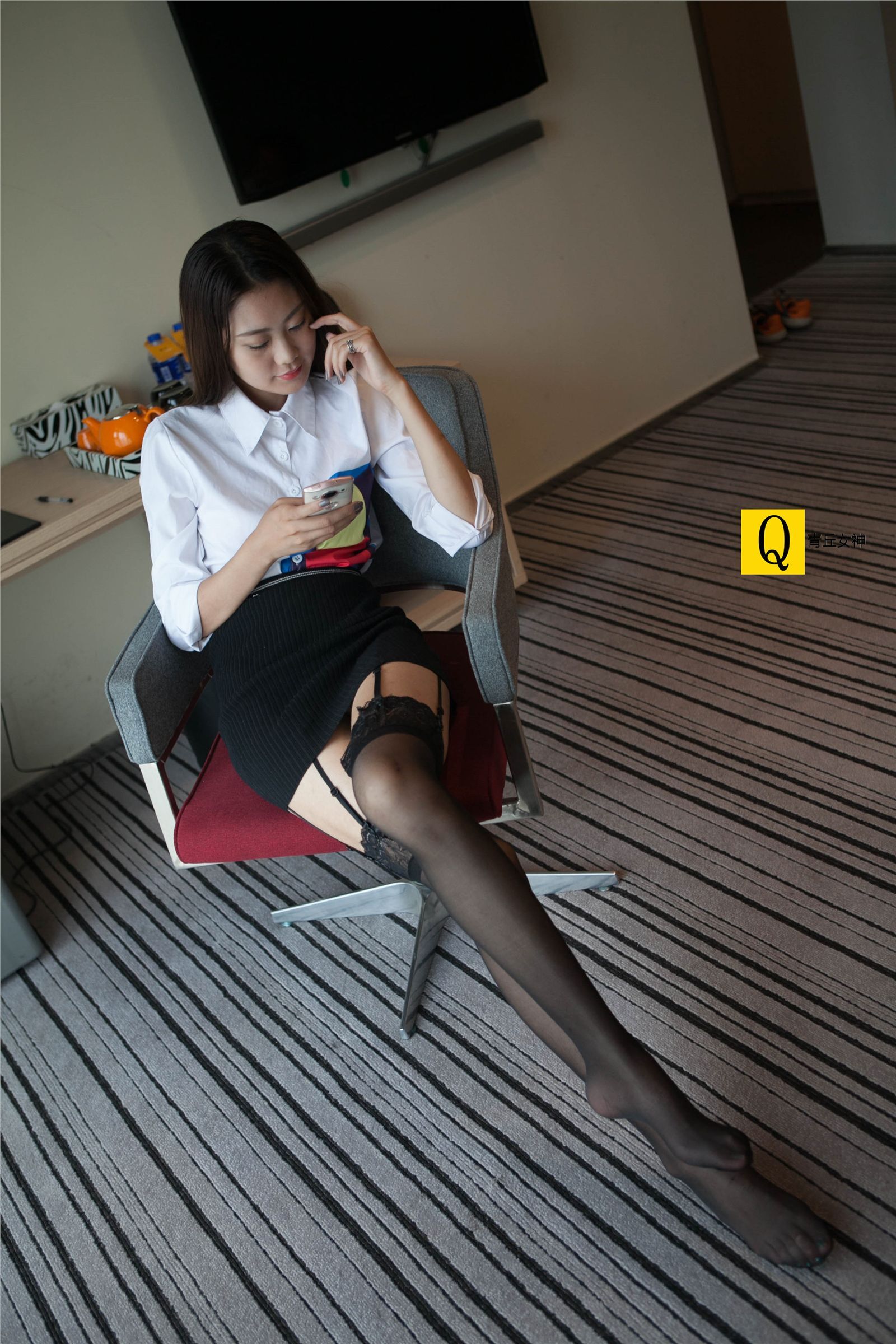 青丘女神丝袜美腿系列写真2