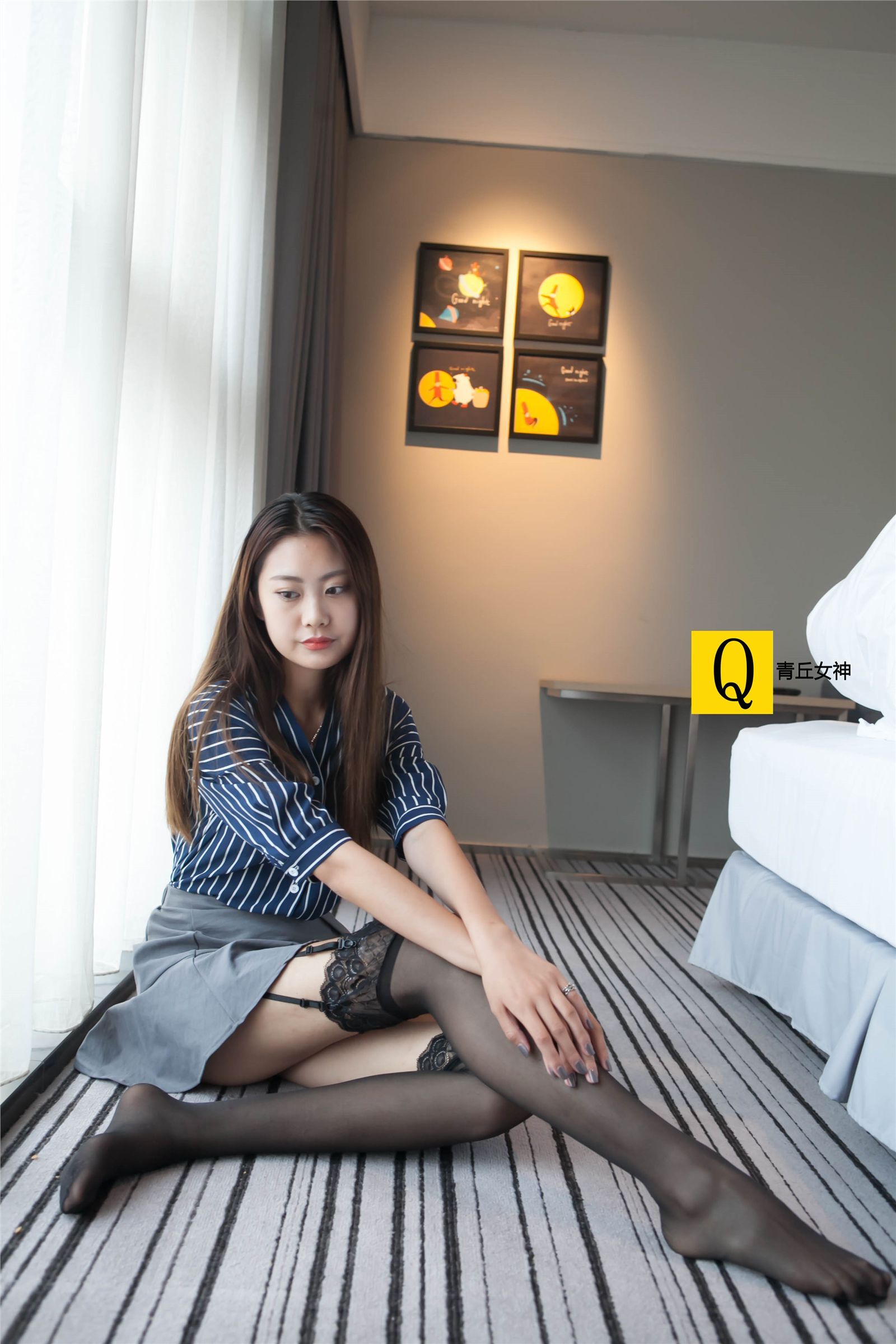 青丘女神丝袜美腿系列写真3