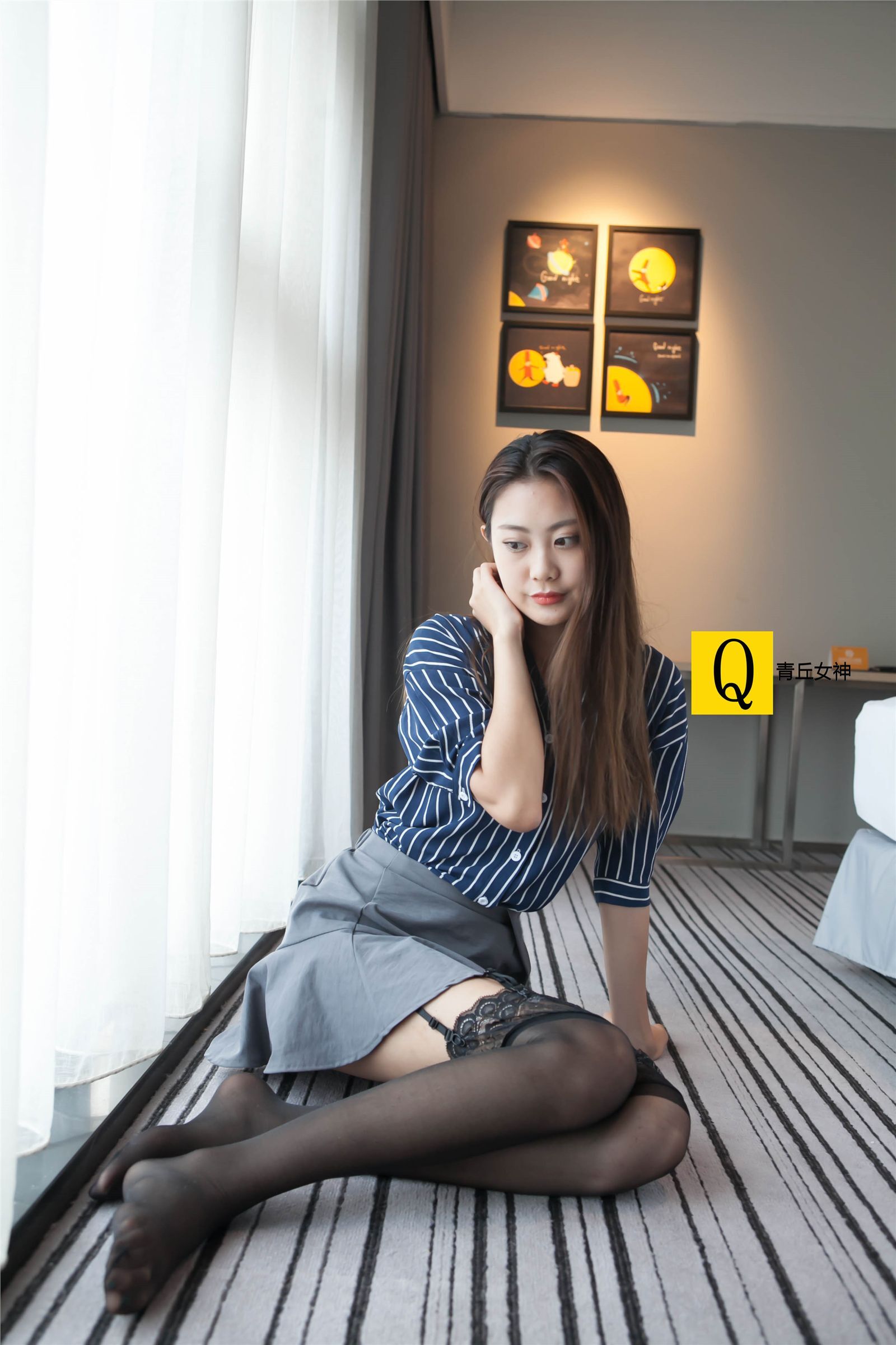 青丘女神丝袜美腿系列写真3