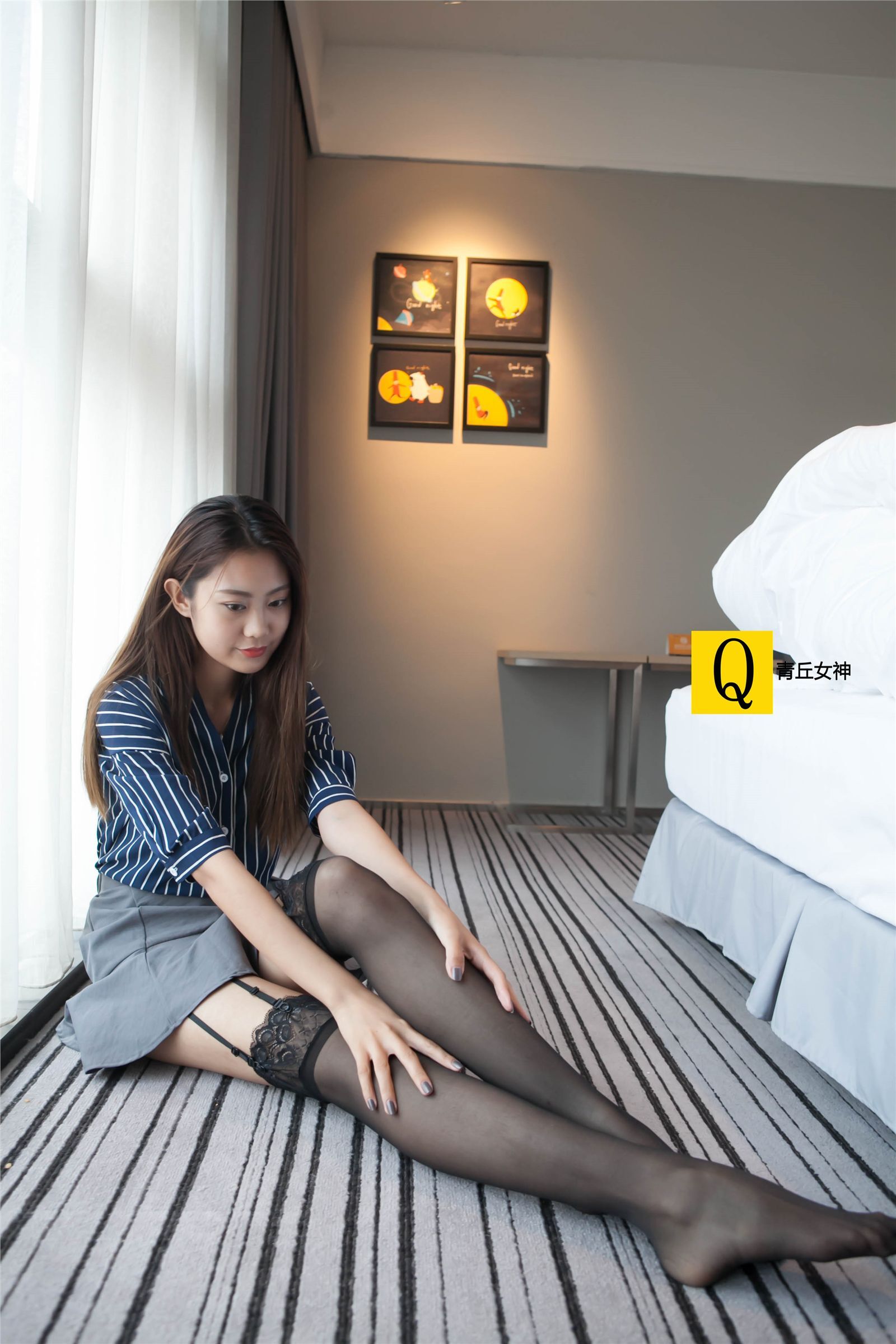 青丘女神丝袜美腿系列写真3