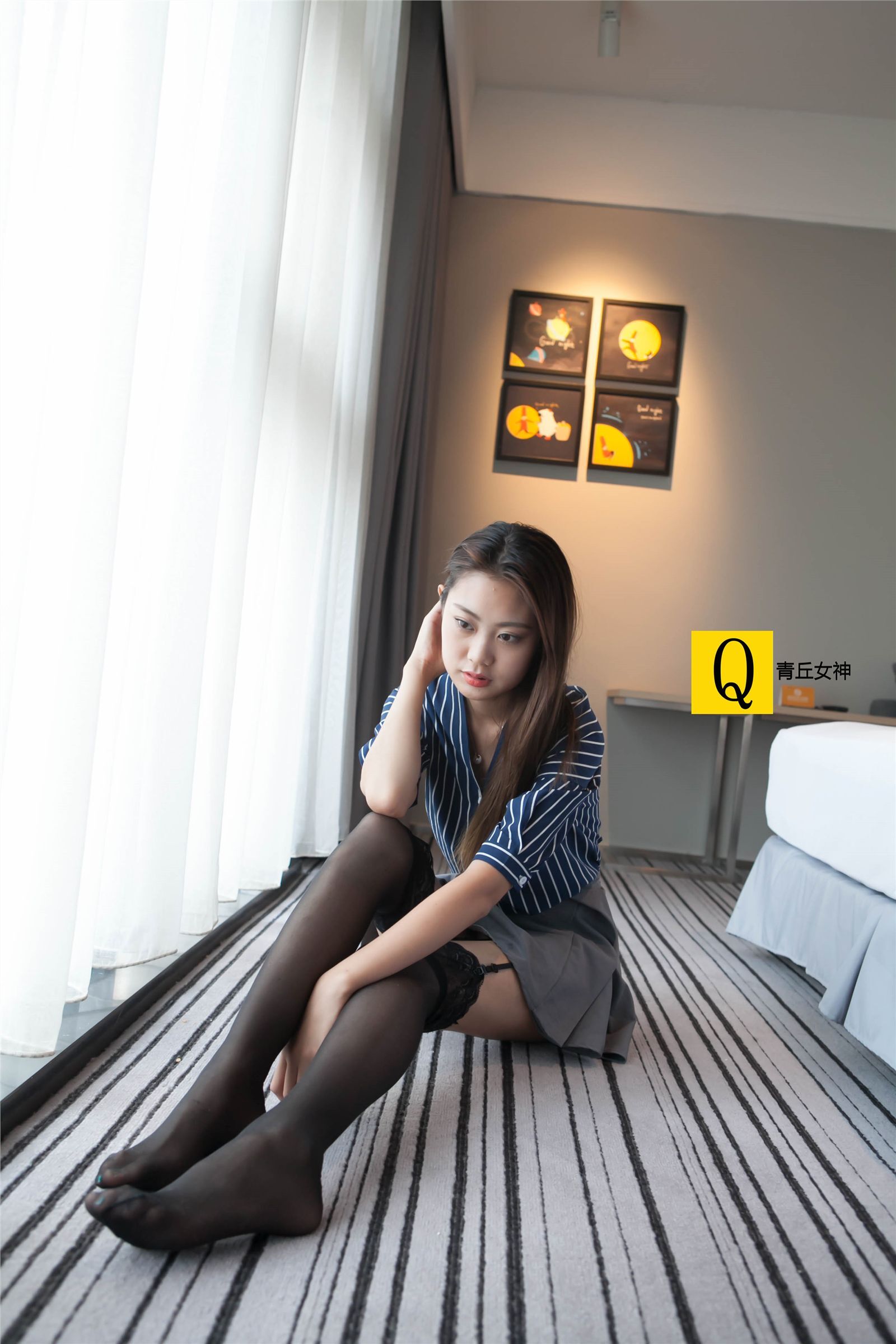 青丘女神丝袜美腿系列写真3