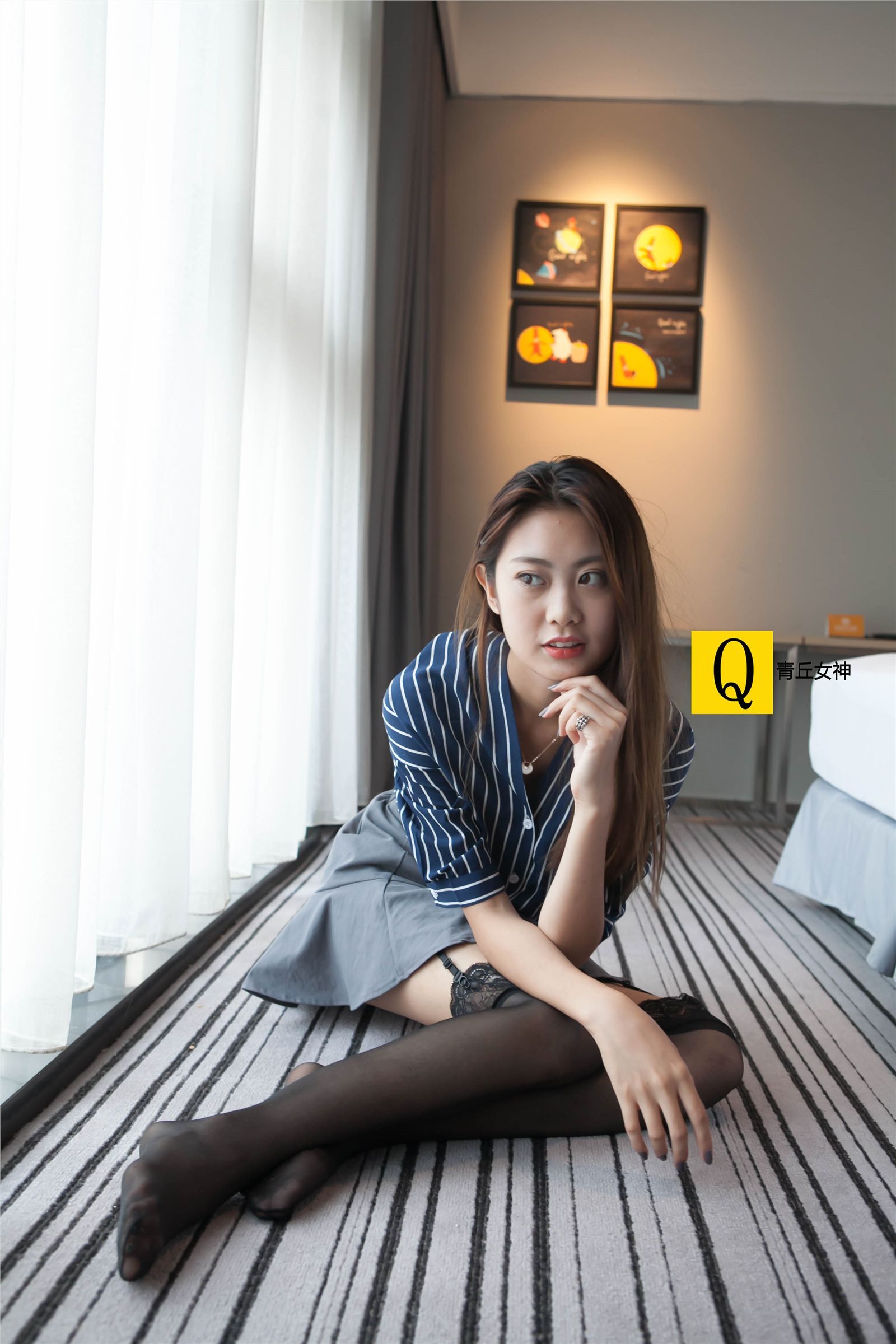 青丘女神丝袜美腿系列写真3