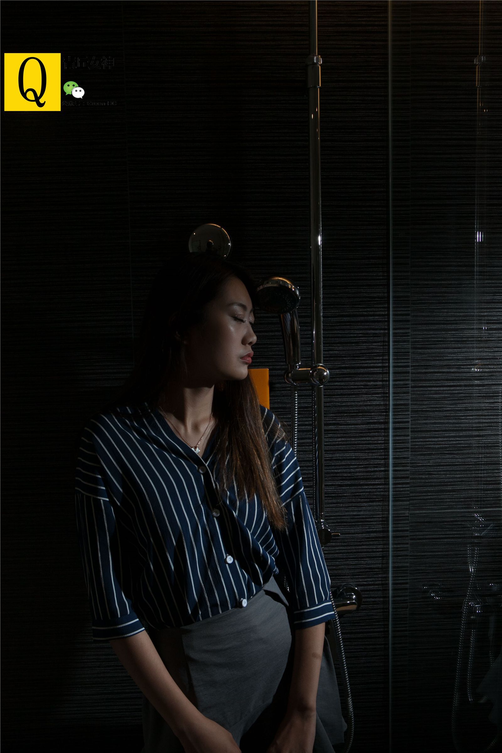 青丘女神丝袜美腿系列写真4