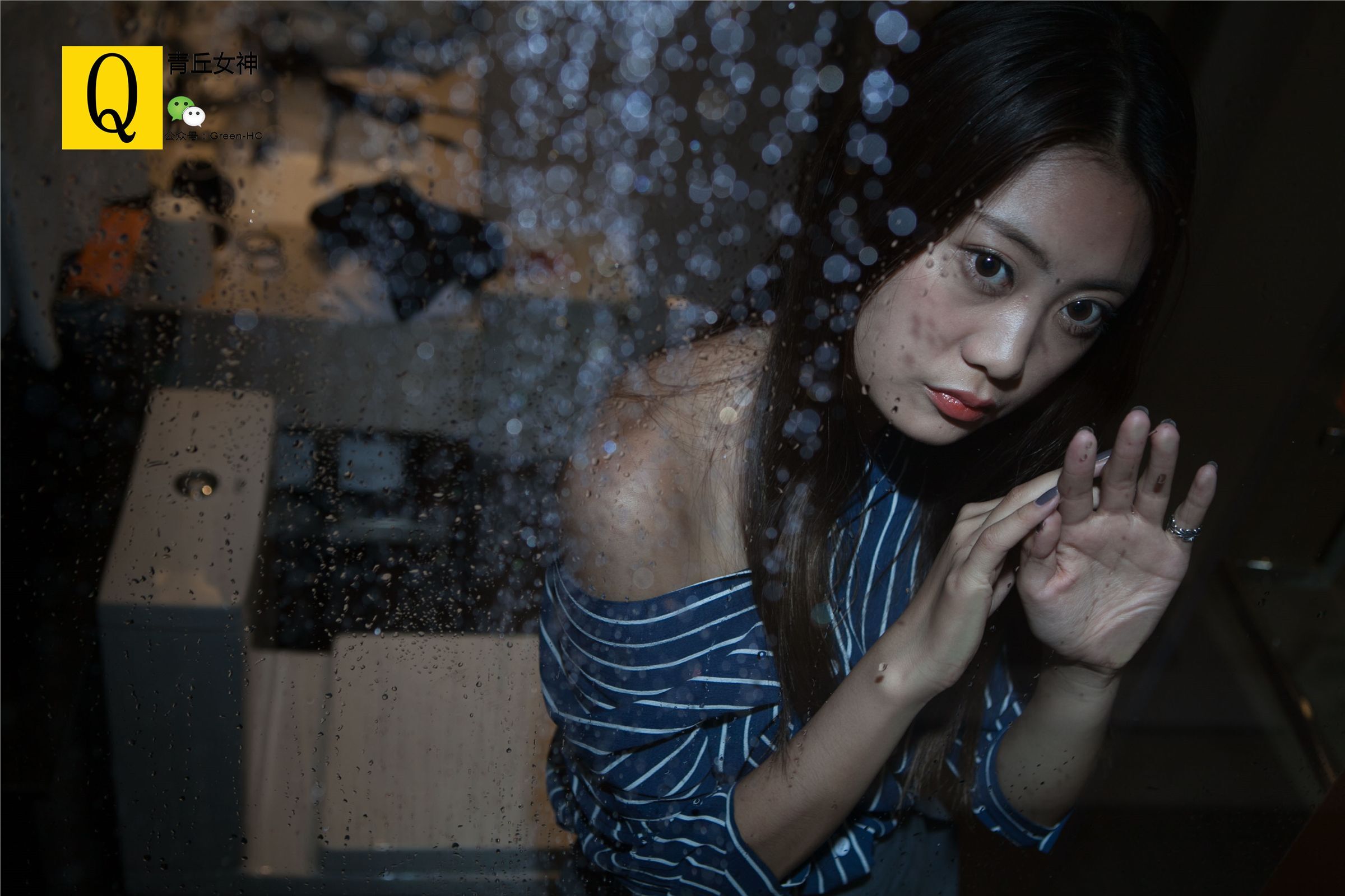 青丘女神丝袜美腿系列写真4