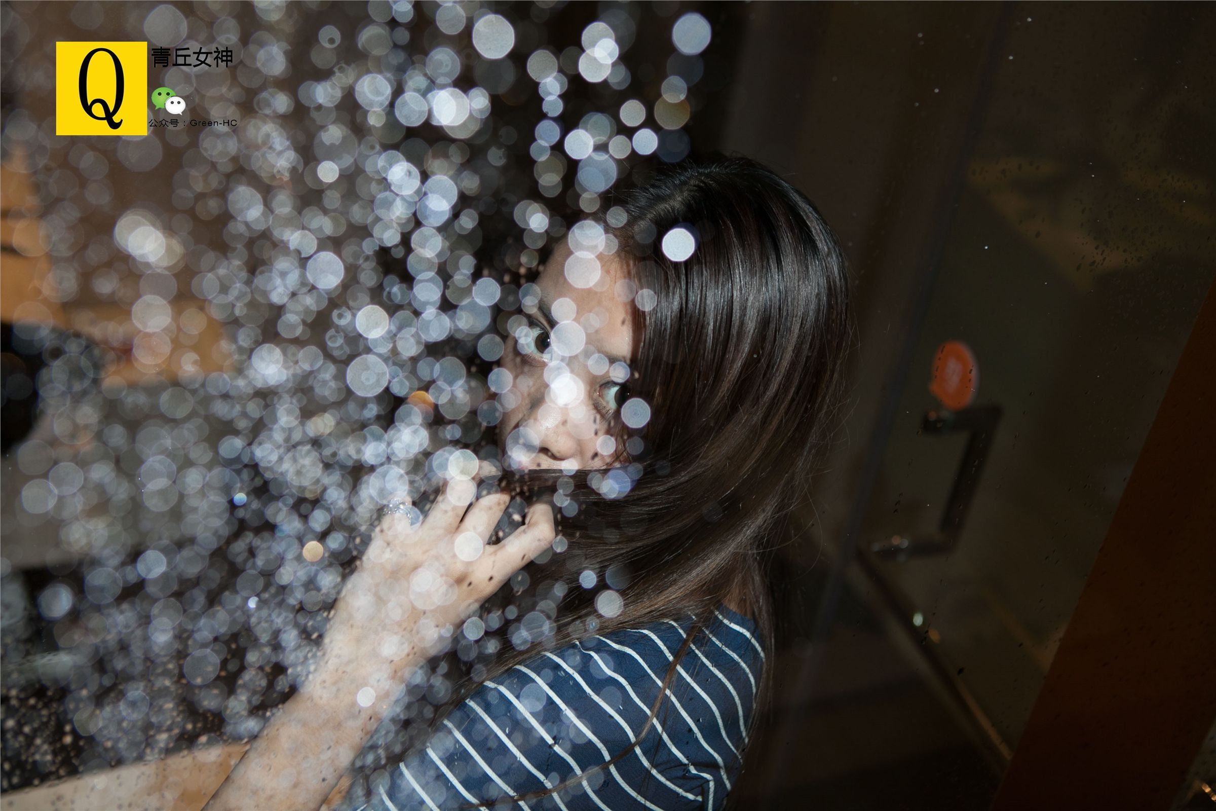 青丘女神丝袜美腿系列写真4