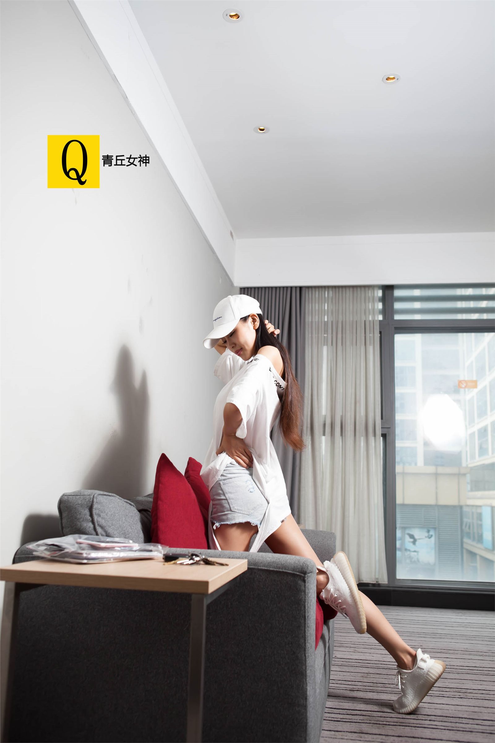 青丘女神丝袜美腿系列写真5