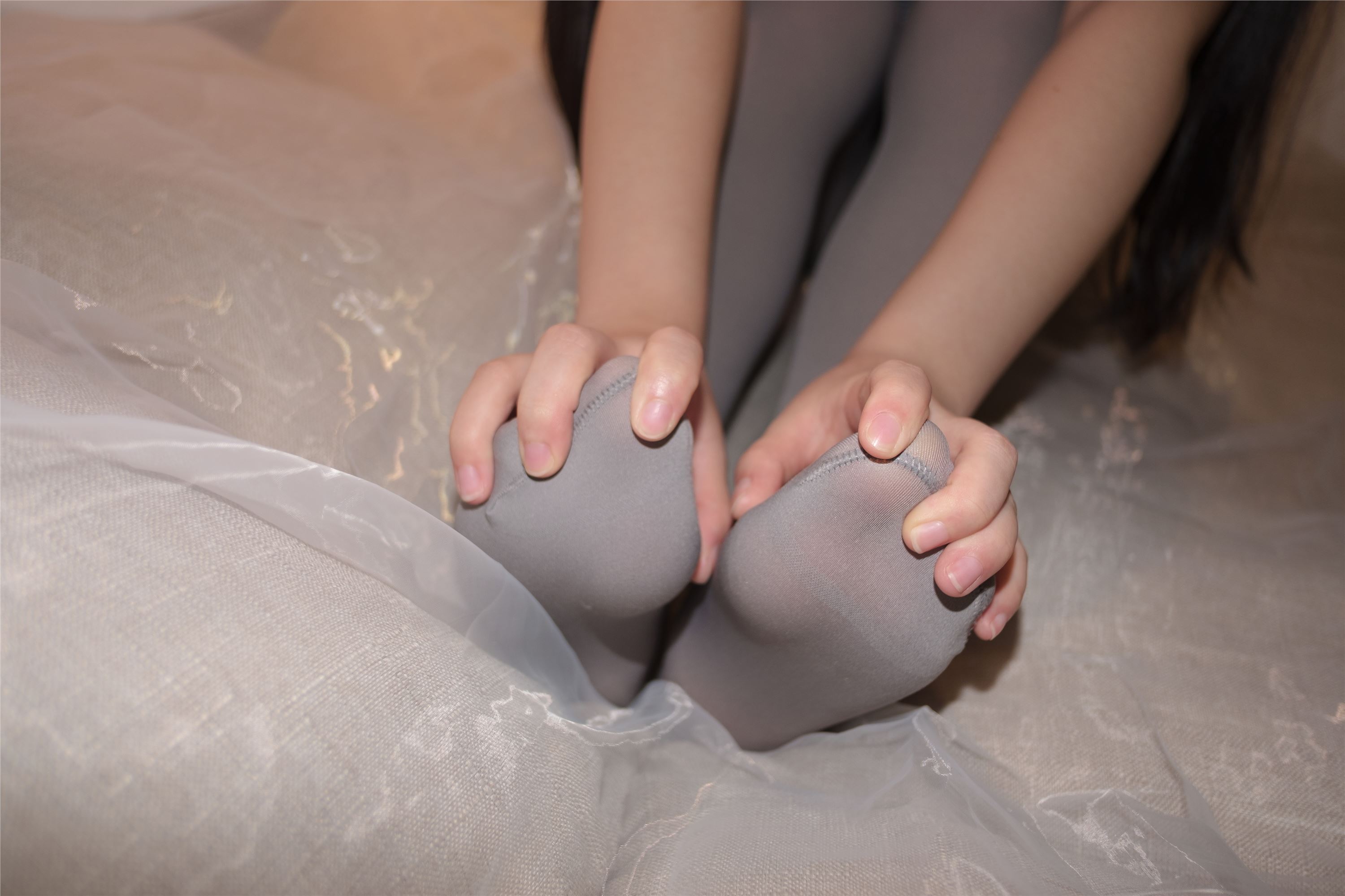 [森萝财团]萝莉丝足写真 ALPHA-009