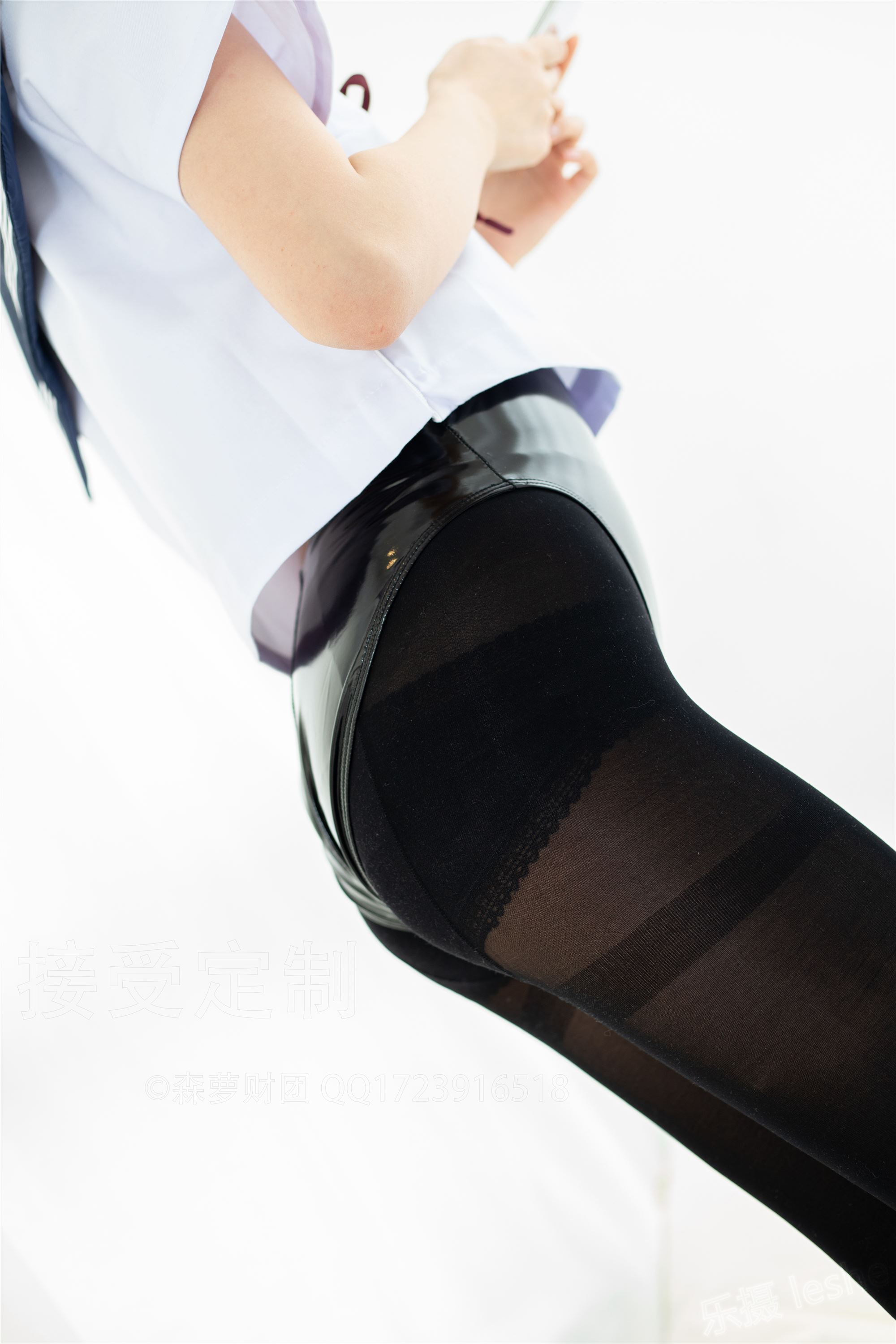 [森萝财团]萝莉丝足写真 ALPHA-017