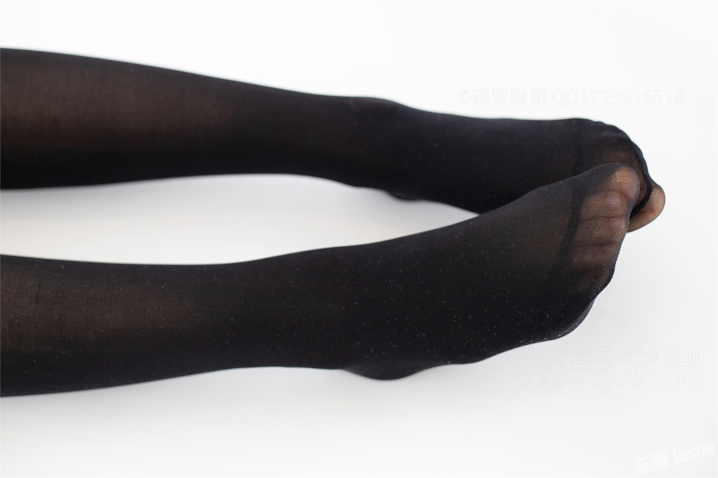 [森萝财团]萝莉丝足写真 ALPHA-017