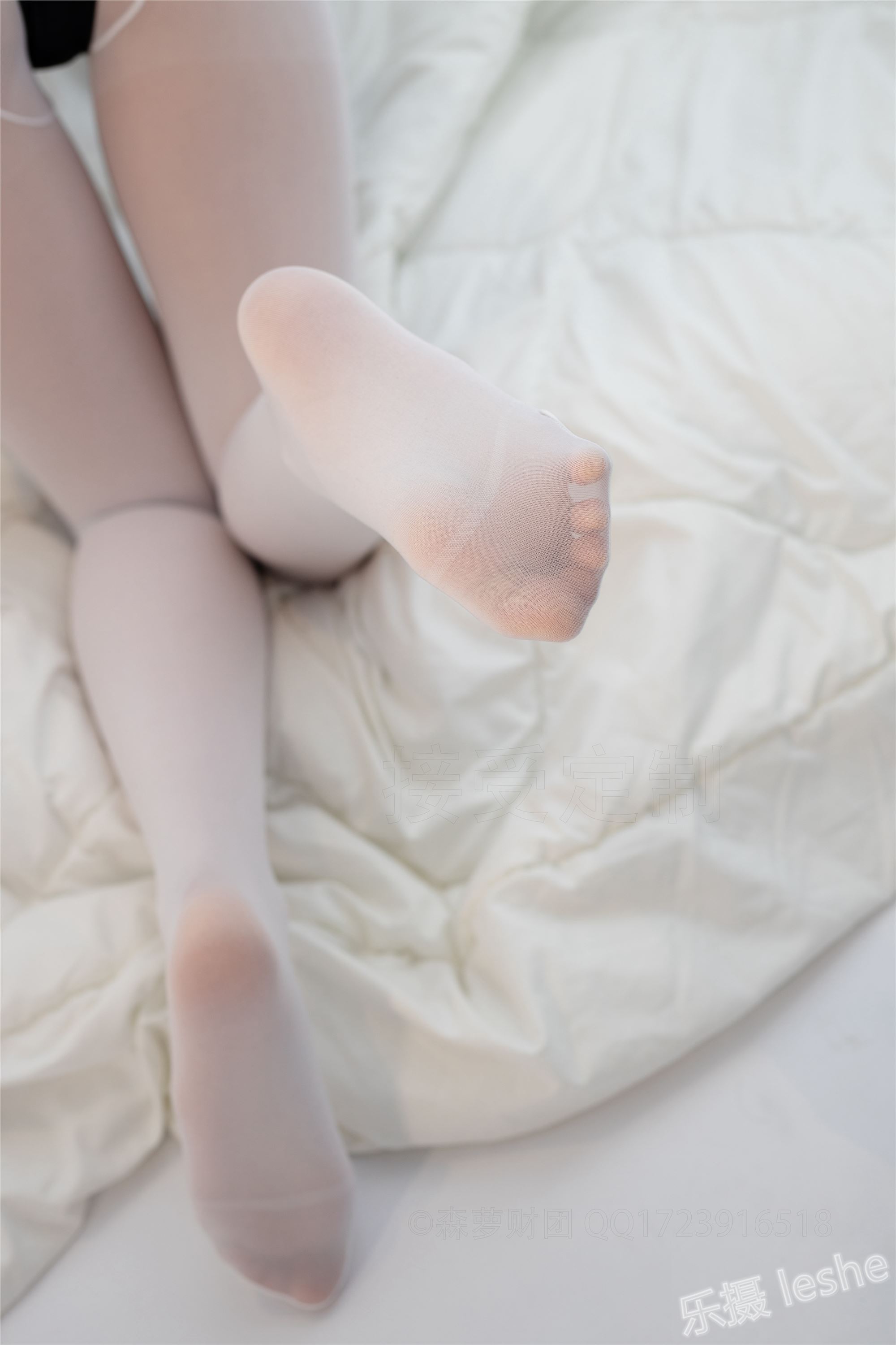 [森萝财团]萝莉丝足写真 ALPHA-019