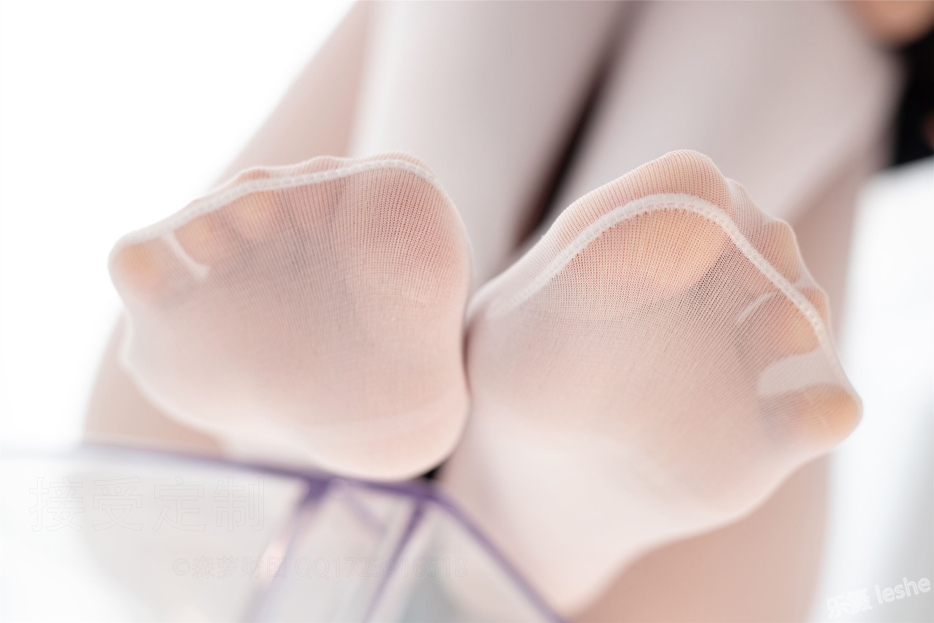 [森萝财团]萝莉丝足写真 ALPHA-019