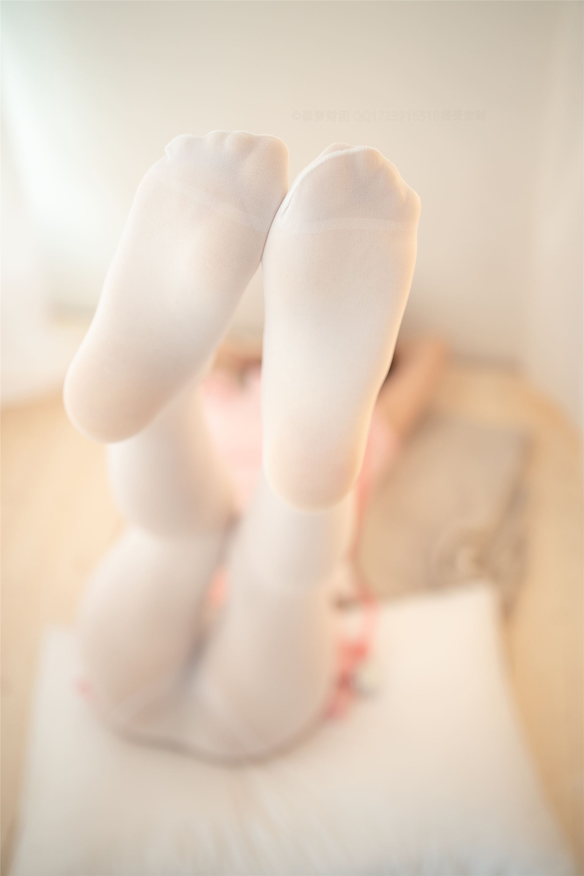 [森萝财团]萝莉丝足写真 ALPHA-020