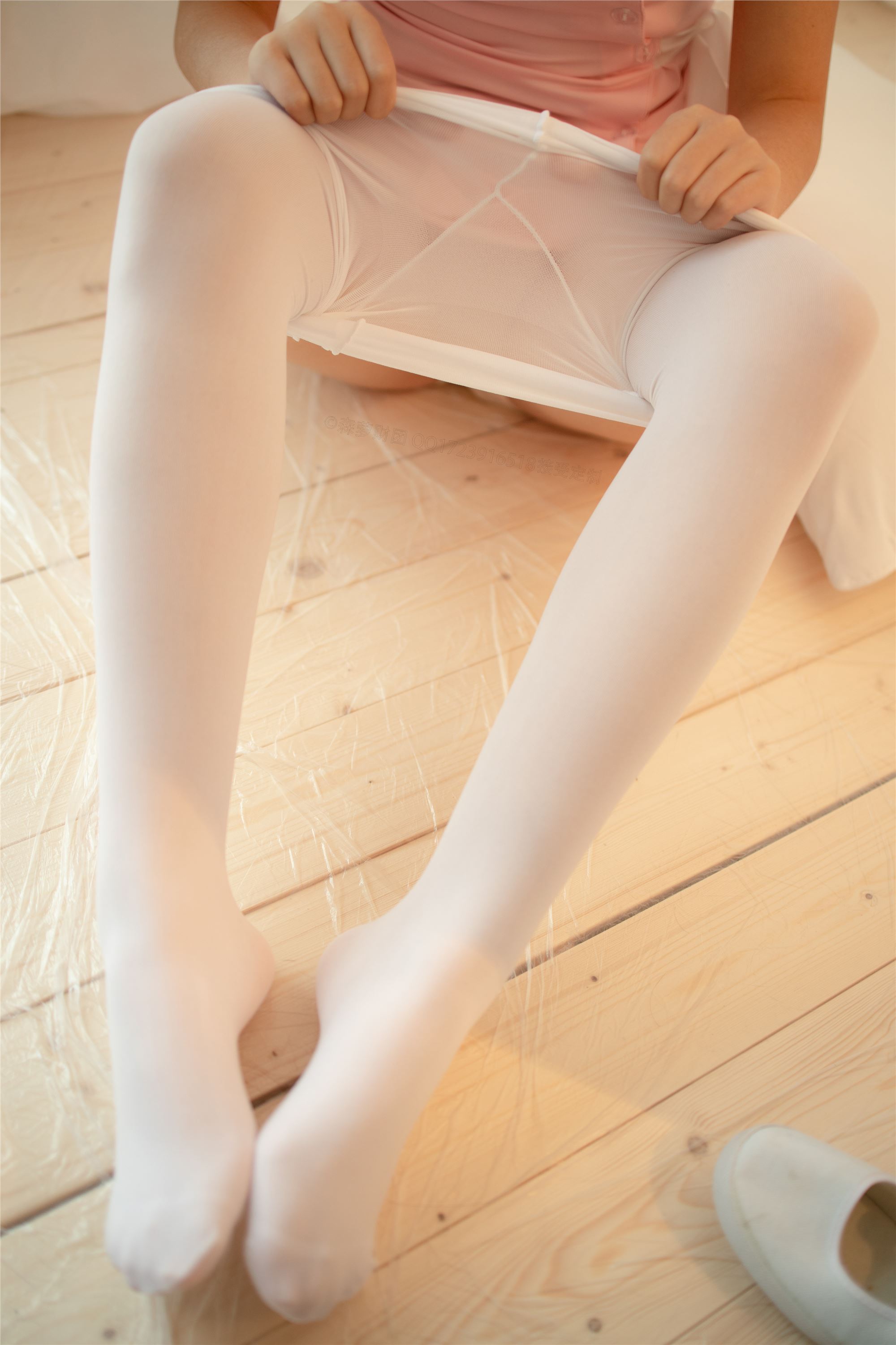 [森萝财团]萝莉丝足写真 ALPHA-020