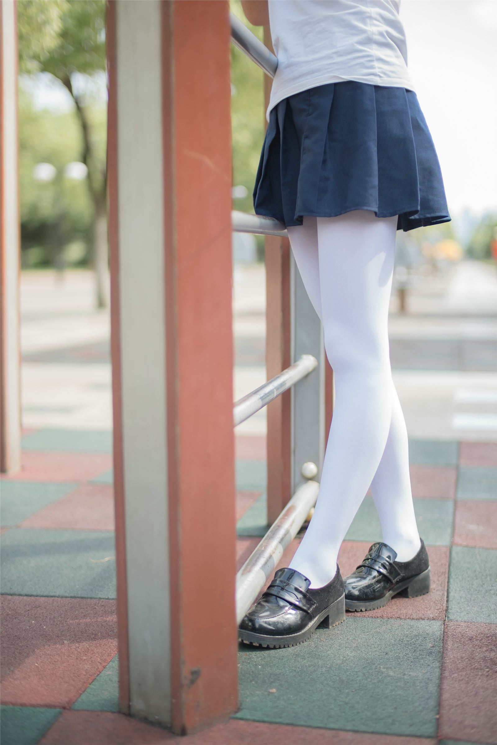 森萝财团写真 - [BETA-001] 高中生的户外白丝