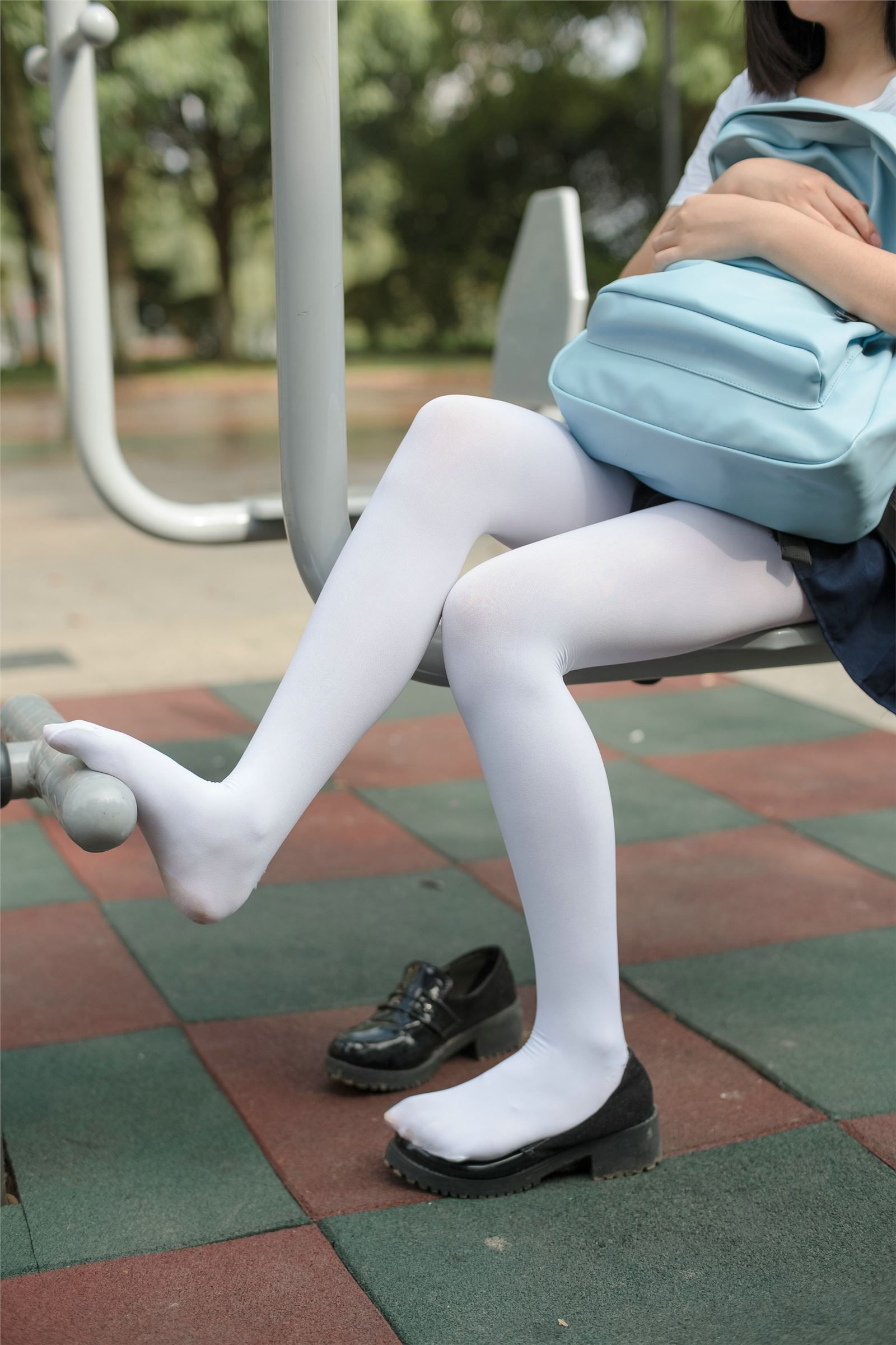 森萝财团写真 - [BETA-001] 高中生的户外白丝