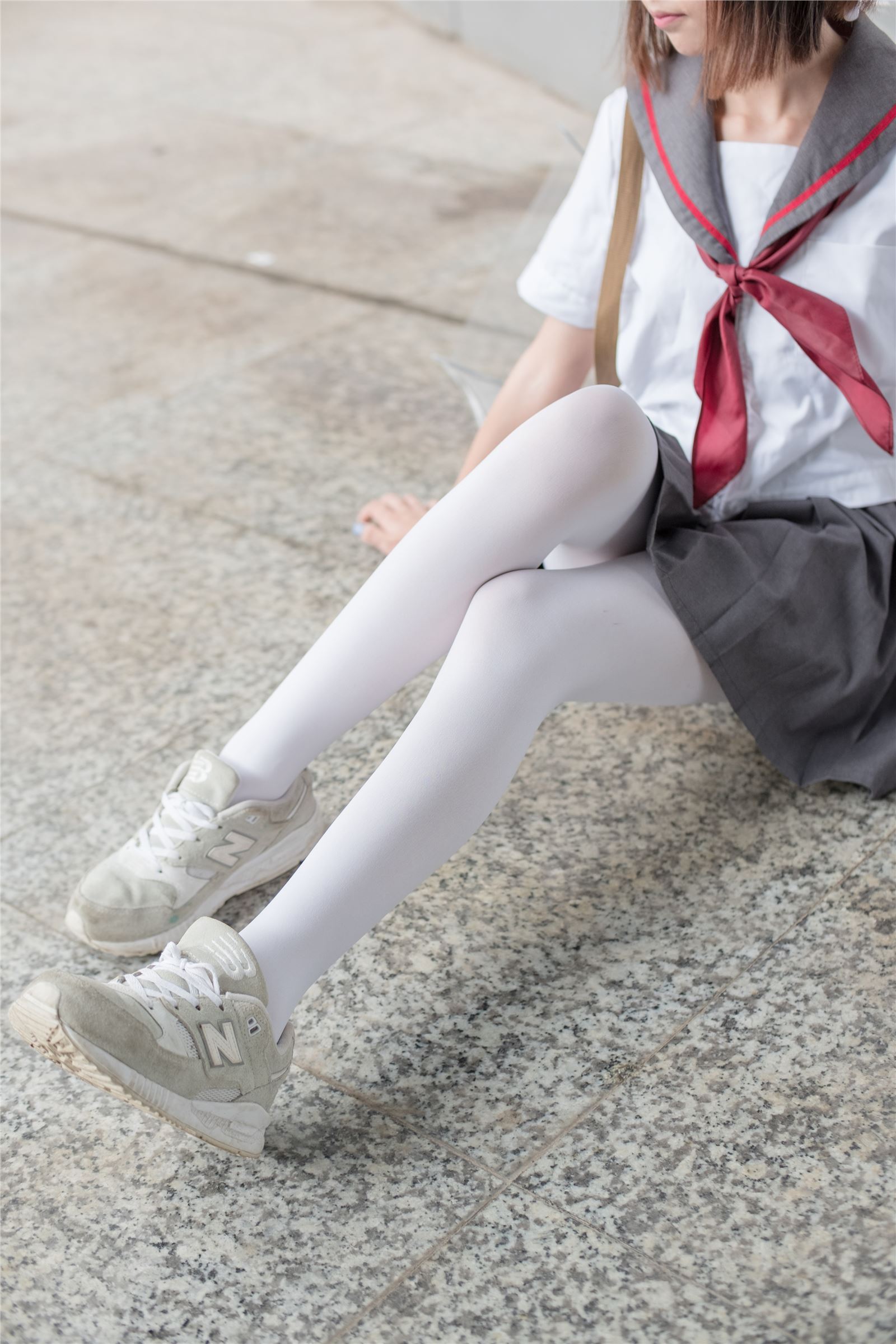 [森萝财团]萝莉丝足写真 BETA-003