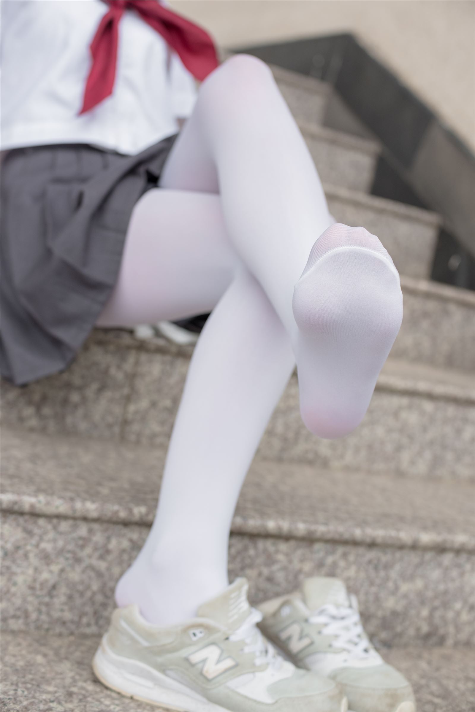 [森萝财团]萝莉丝足写真 BETA-003