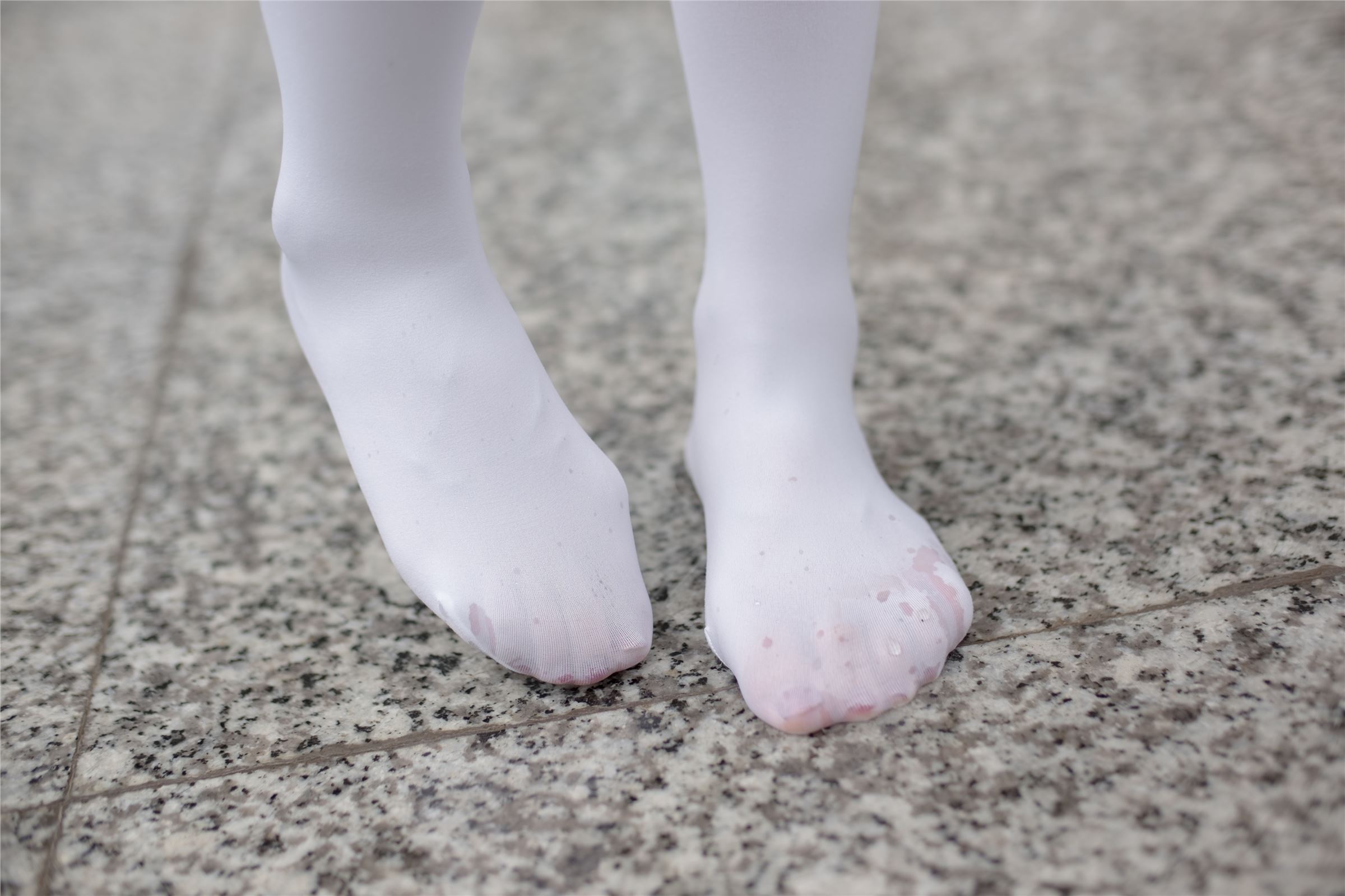 [森萝财团]萝莉丝足写真 BETA-003