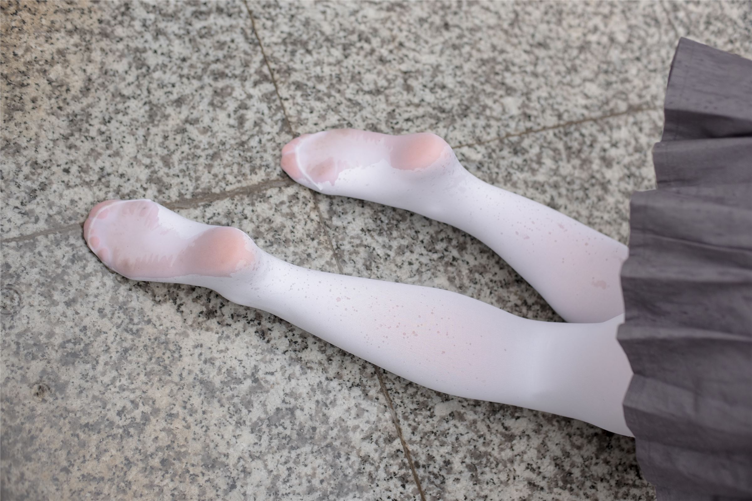 [森萝财团]萝莉丝足写真 BETA-003