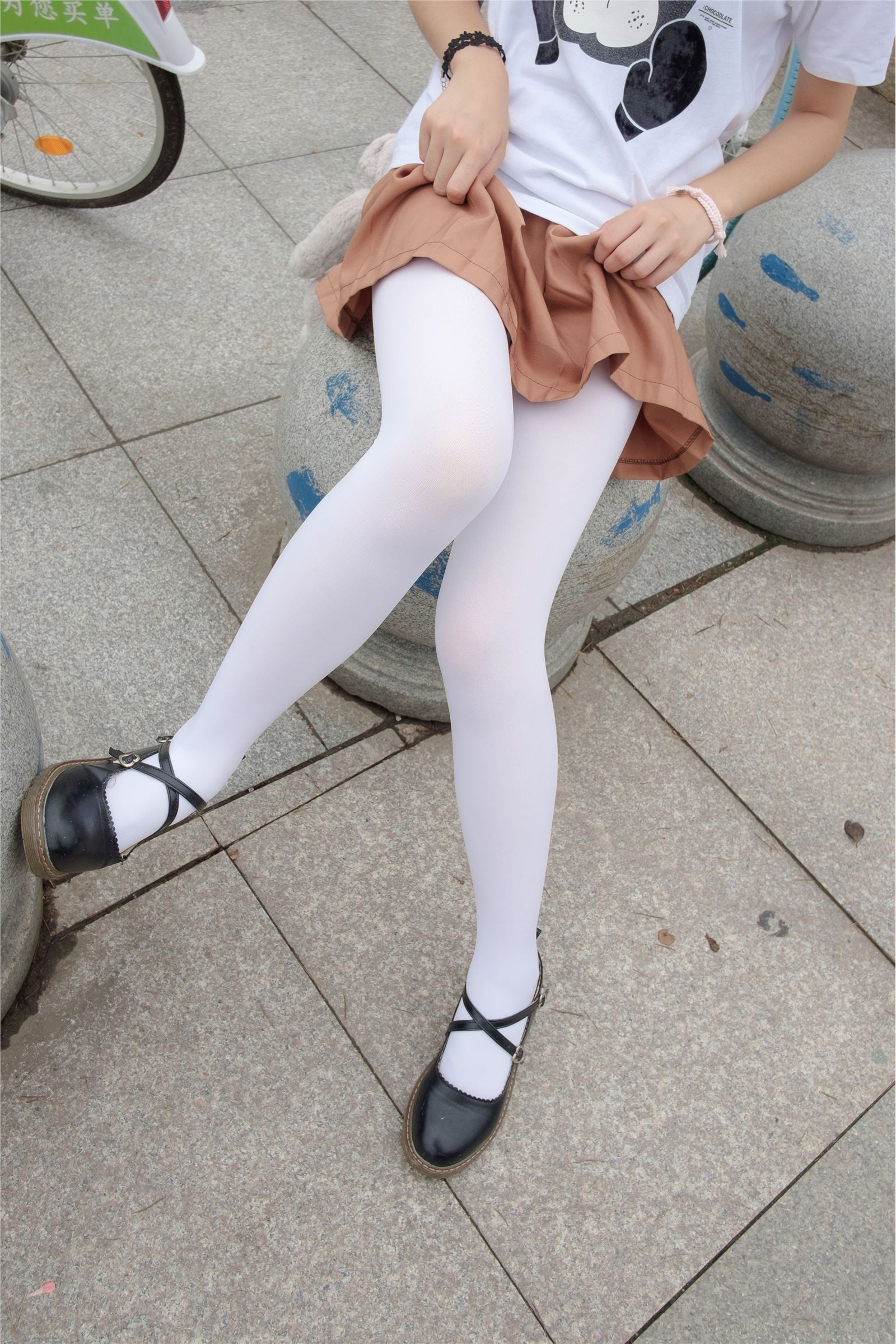 [森萝财团]萝莉丝足写真 BETA-004