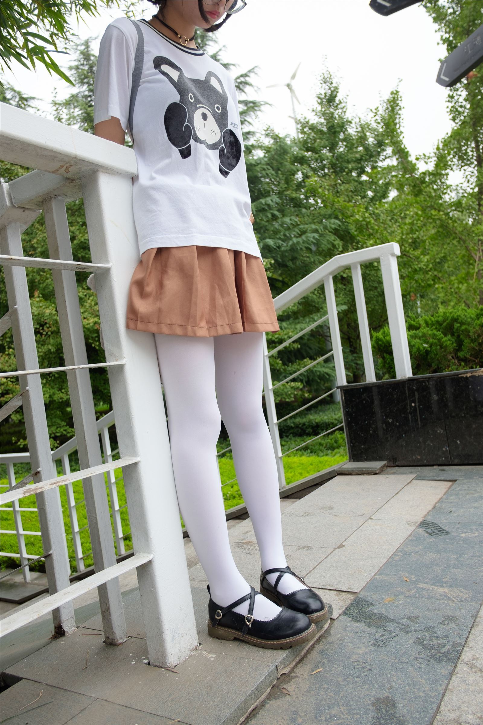 [森萝财团]萝莉丝足写真 BETA-004