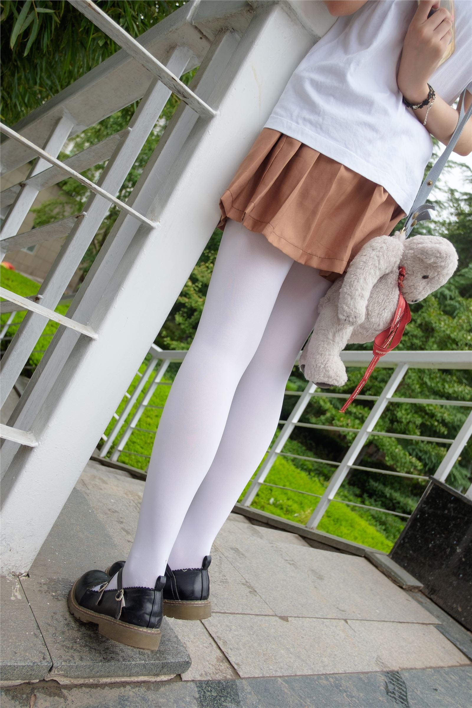 [森萝财团]萝莉丝足写真 BETA-004