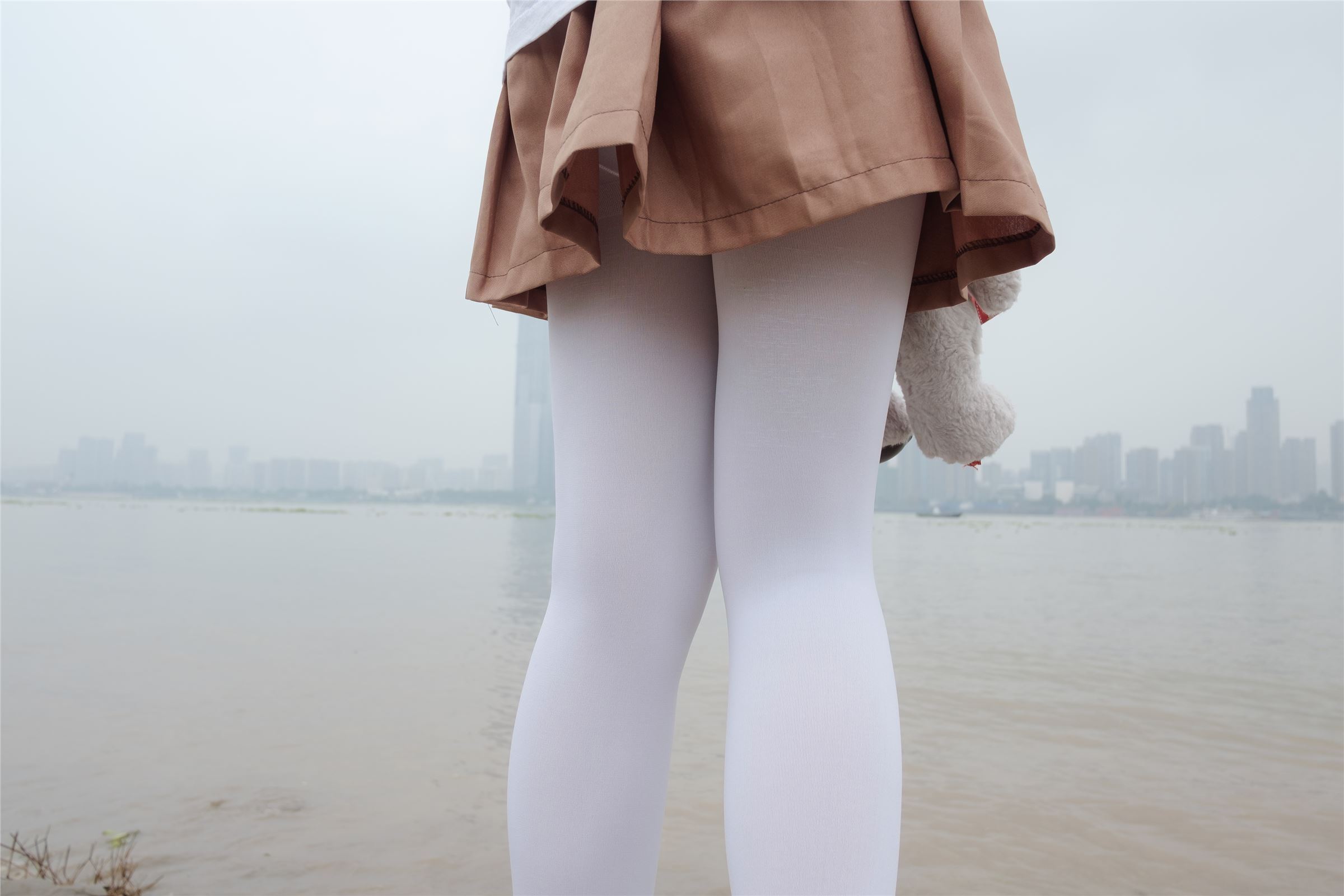 [森萝财团]萝莉丝足写真 BETA-004