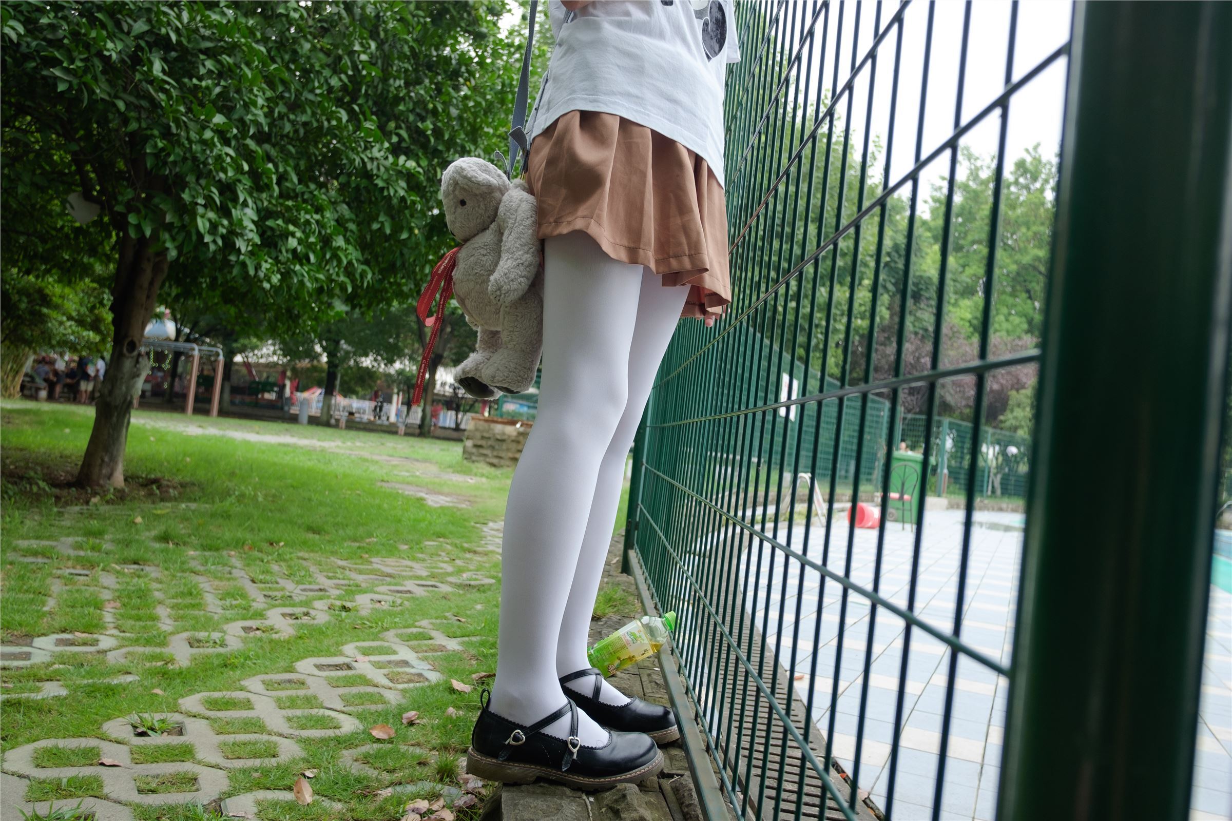 [森萝财团]萝莉丝足写真 BETA-004