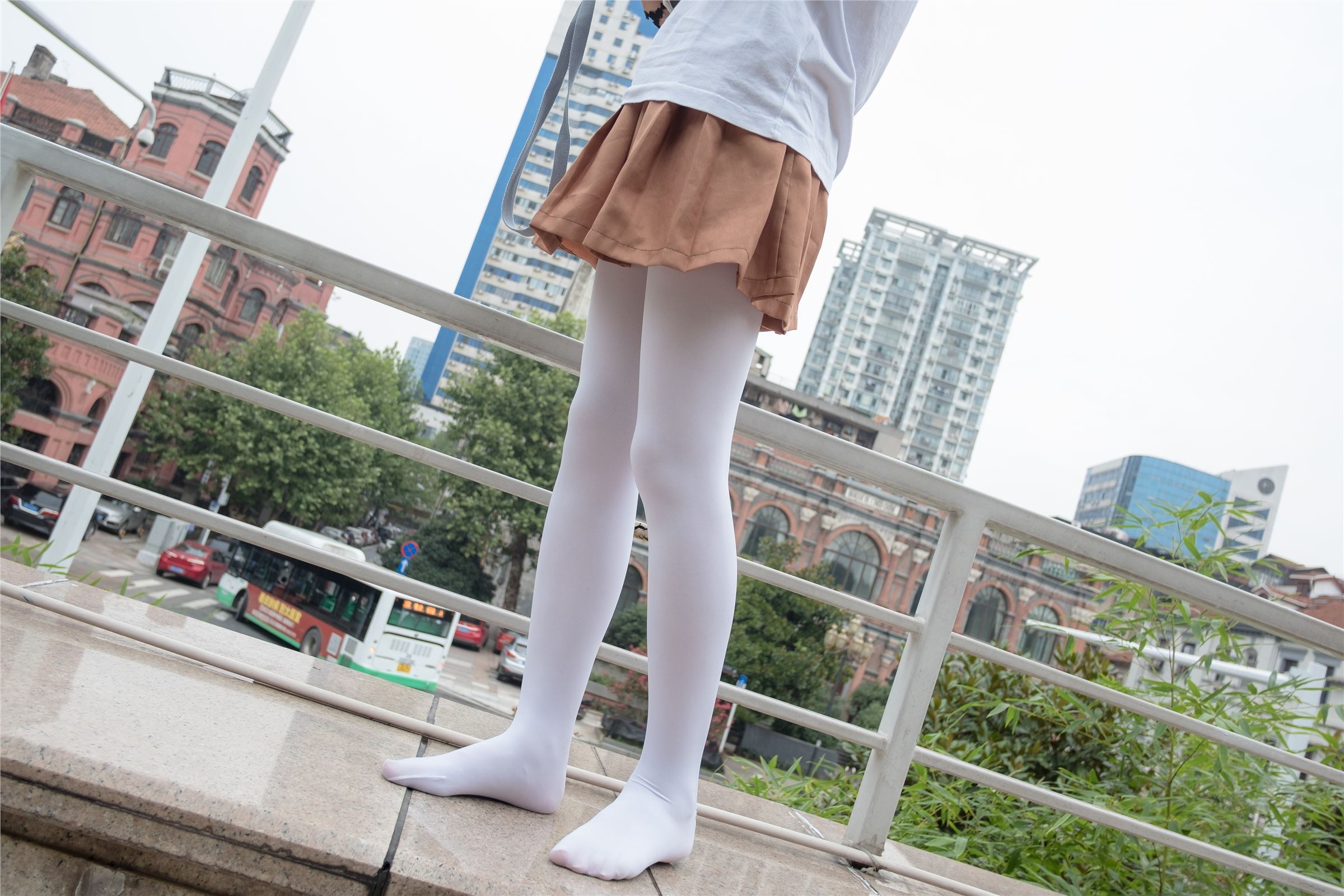 [森萝财团]萝莉丝足写真 BETA-004