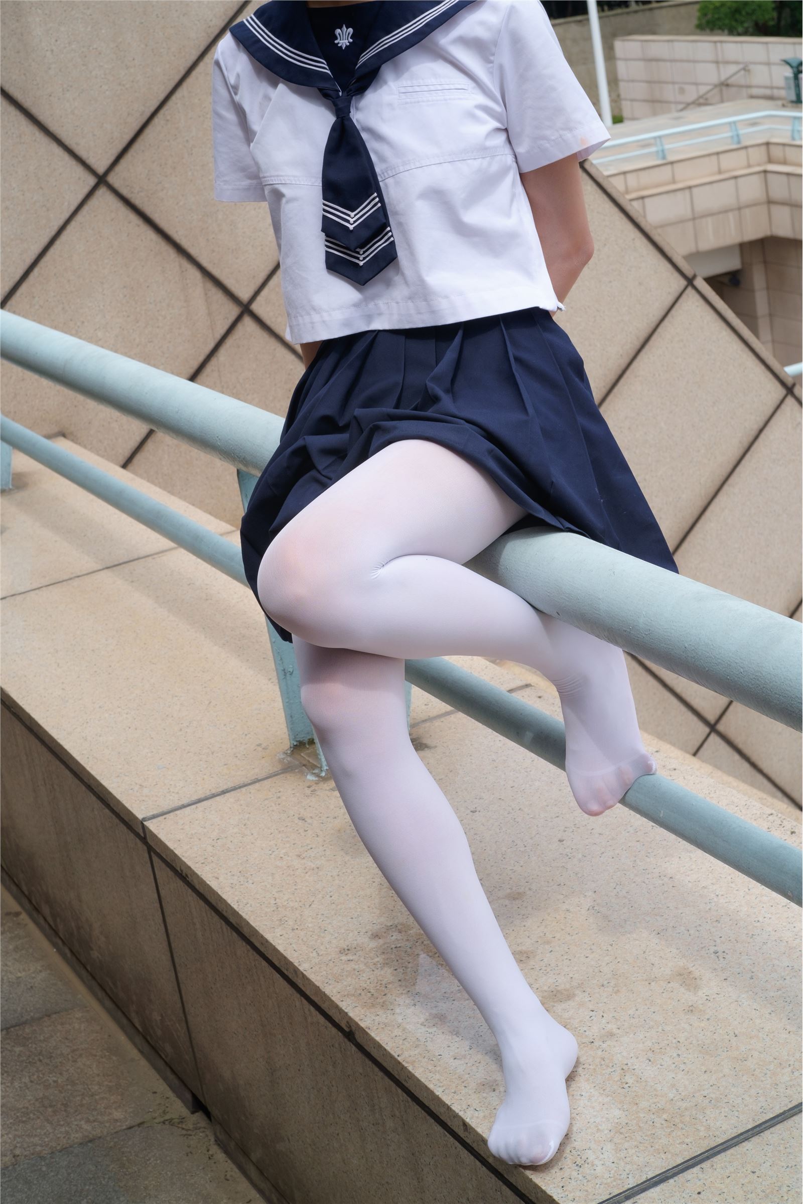 [森萝财团]萝莉丝足写真 BETA-004