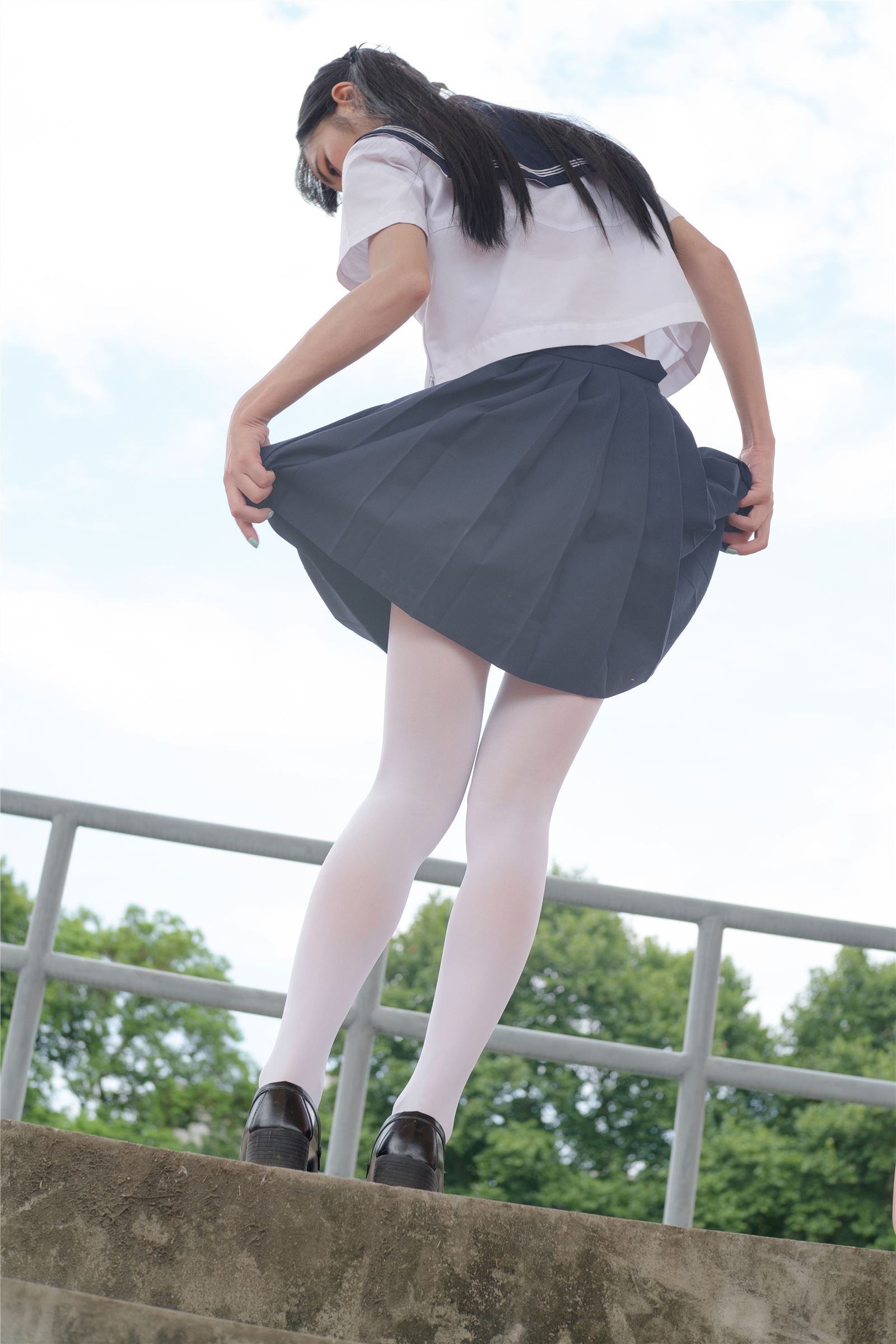 [森萝财团]萝莉丝足写真 BETA-004