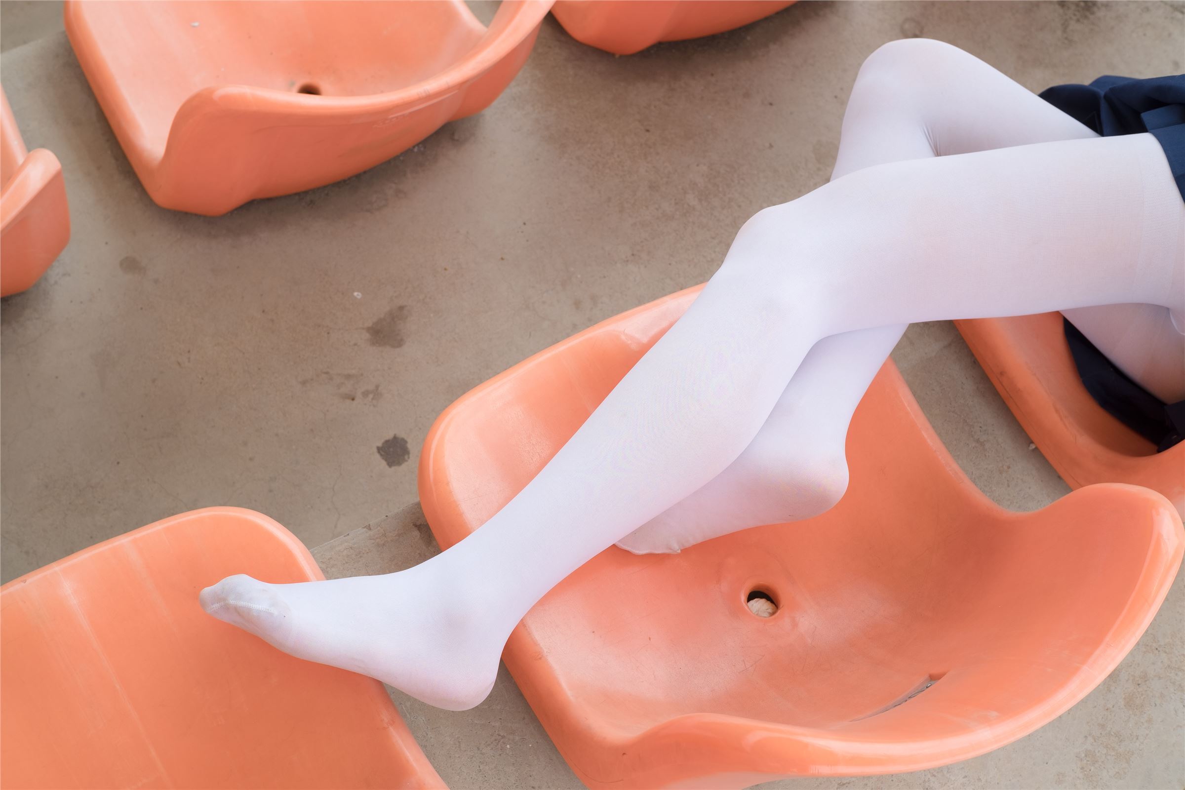 [森萝财团]萝莉丝足写真 BETA-004