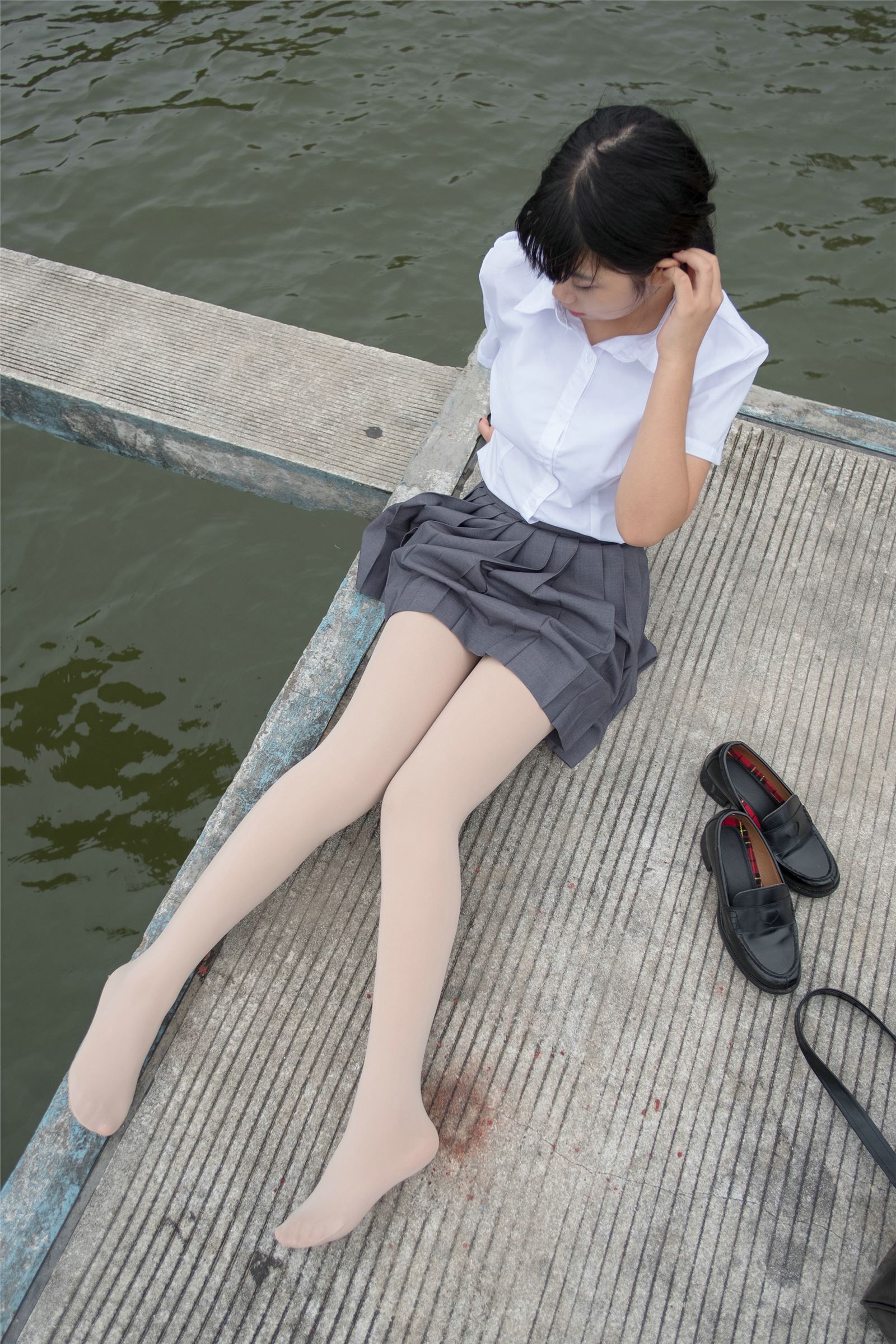 森萝财团写真 - [BETA-005]