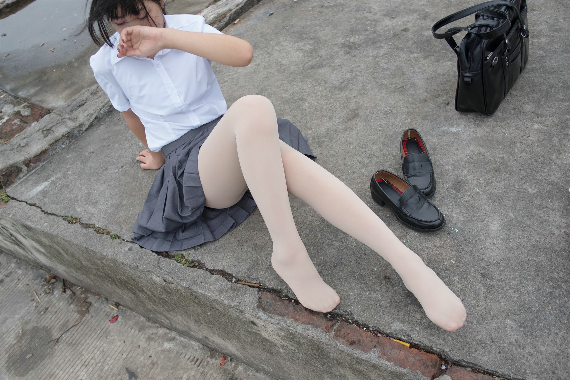 森萝财团写真 - [BETA-005]