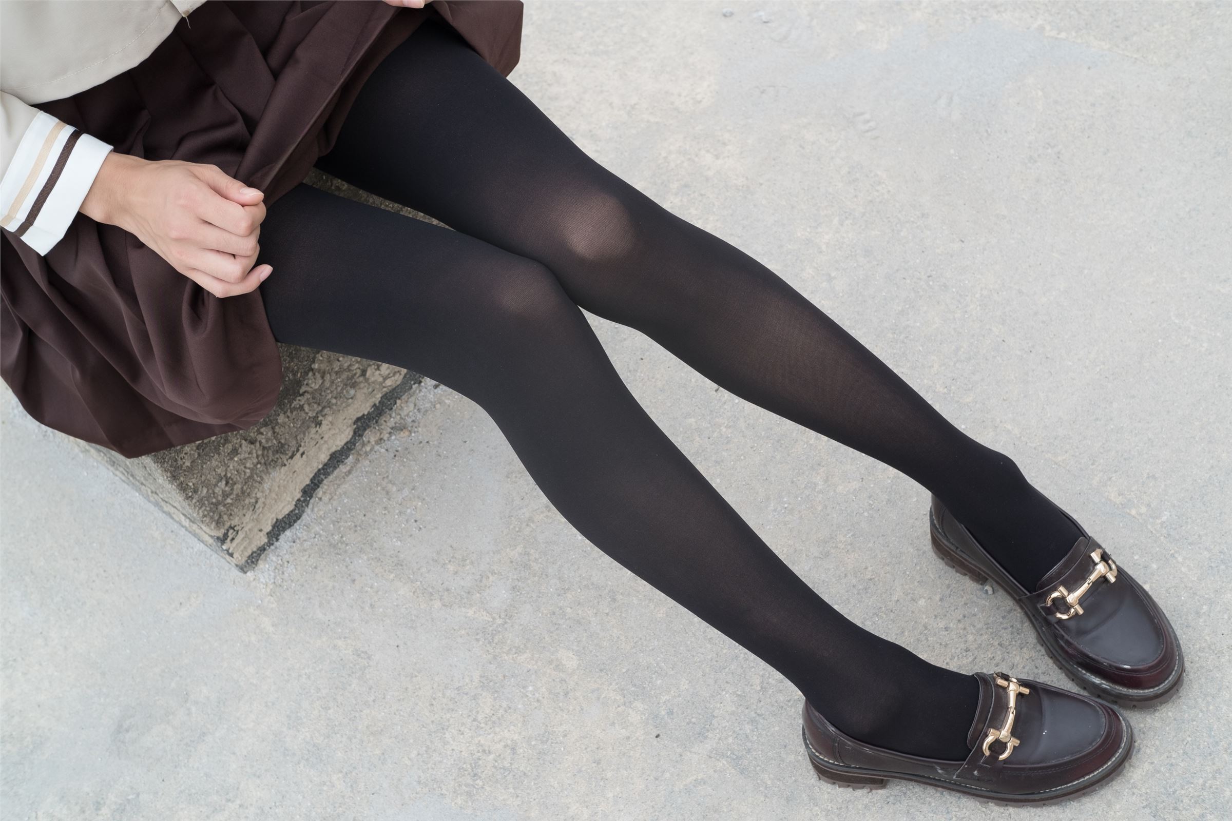 森萝财团写真 - [BETA-006] 黑丝白丝外拍