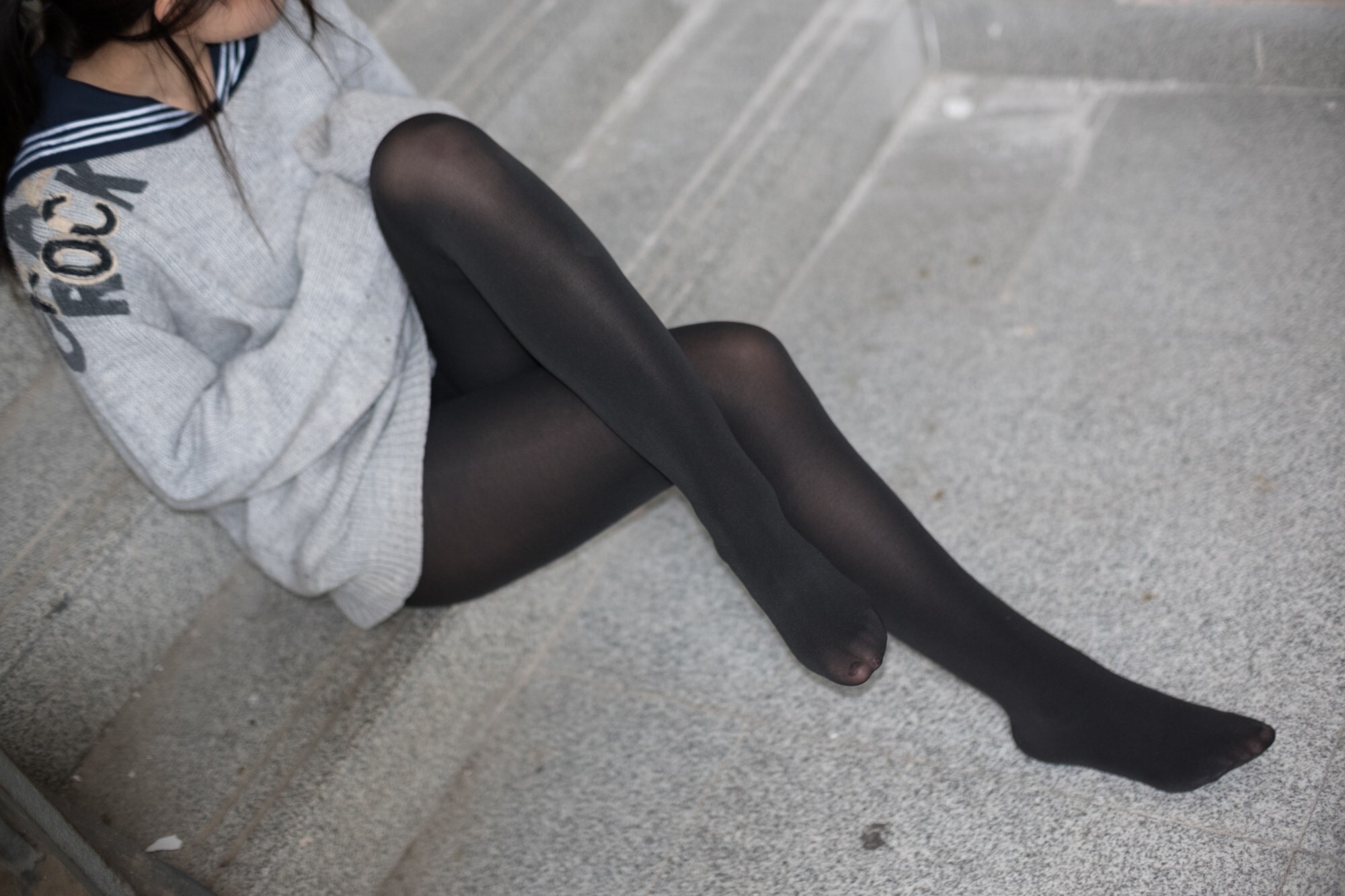 森萝财团写真 - [BETA-007] 楼梯间的黑丝小妹