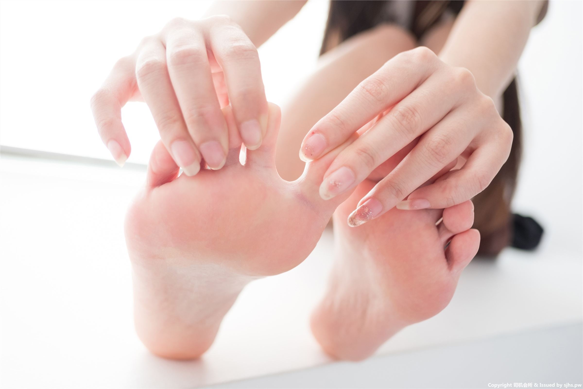 [森萝财团]萝莉丝足写真 BETA-011